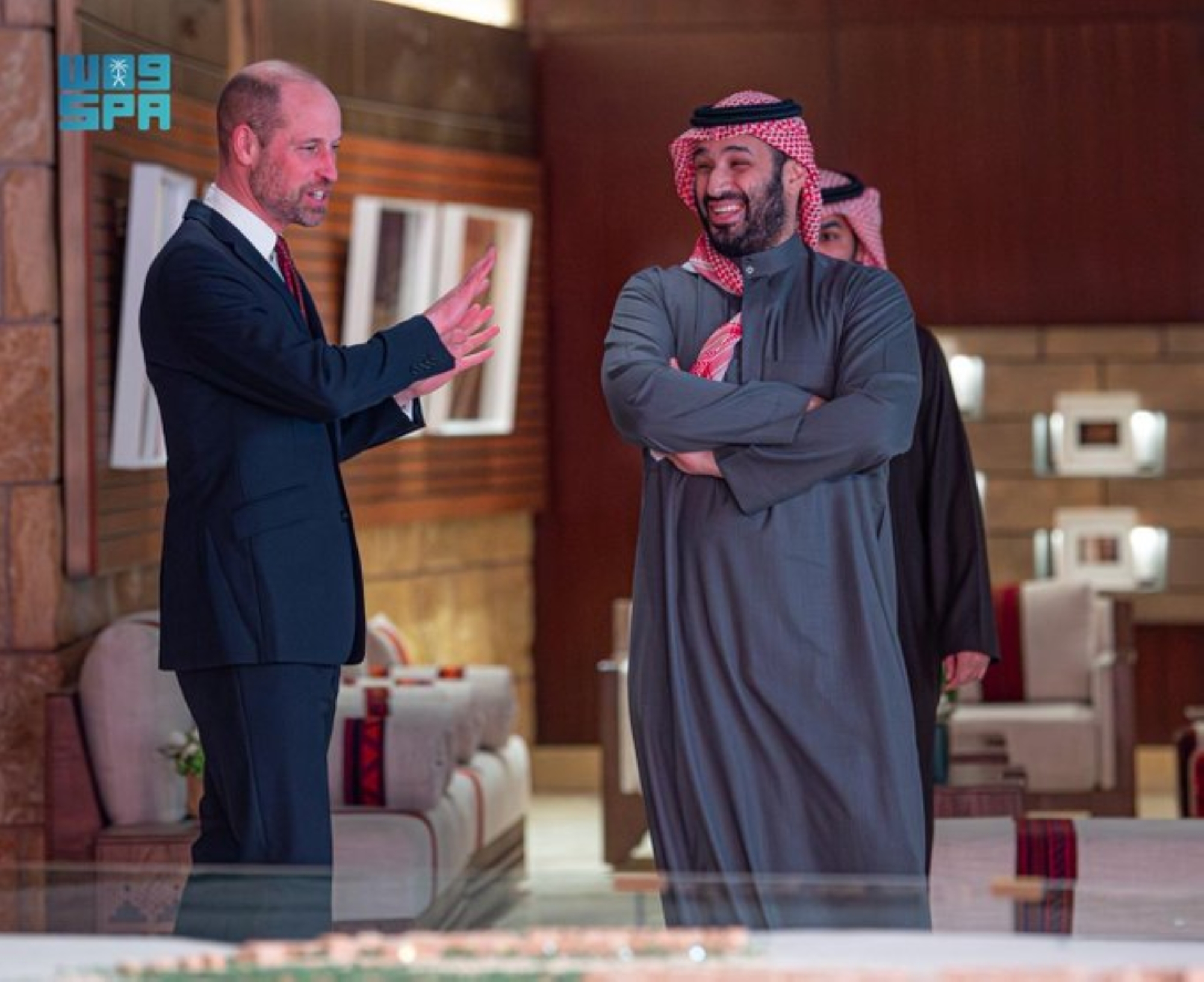 ولي العهد يصطحب الأمير ويليام في جولة بالدرعية