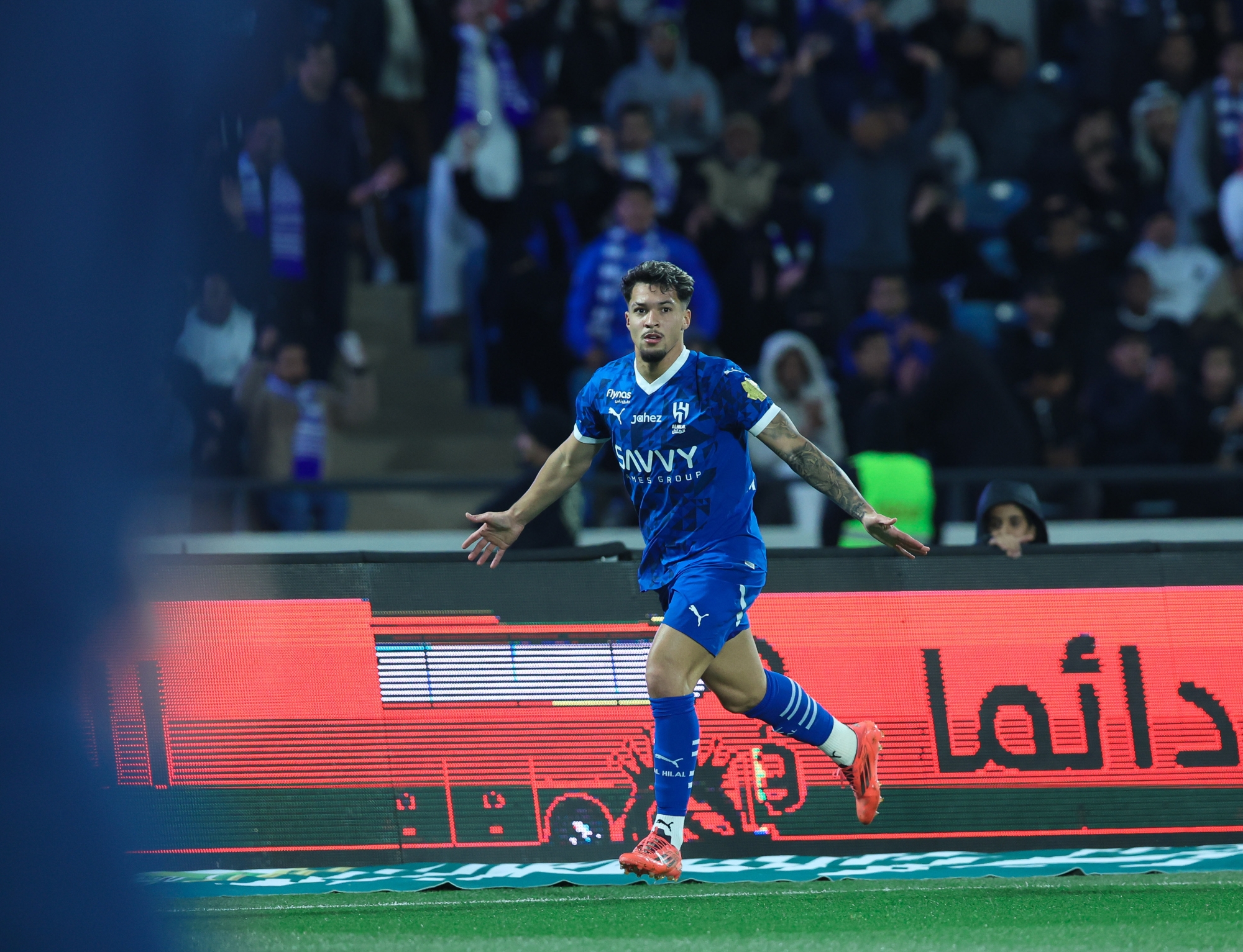 فلامينغو يعود لفتح ملف ليوناردو لاعب الهلال