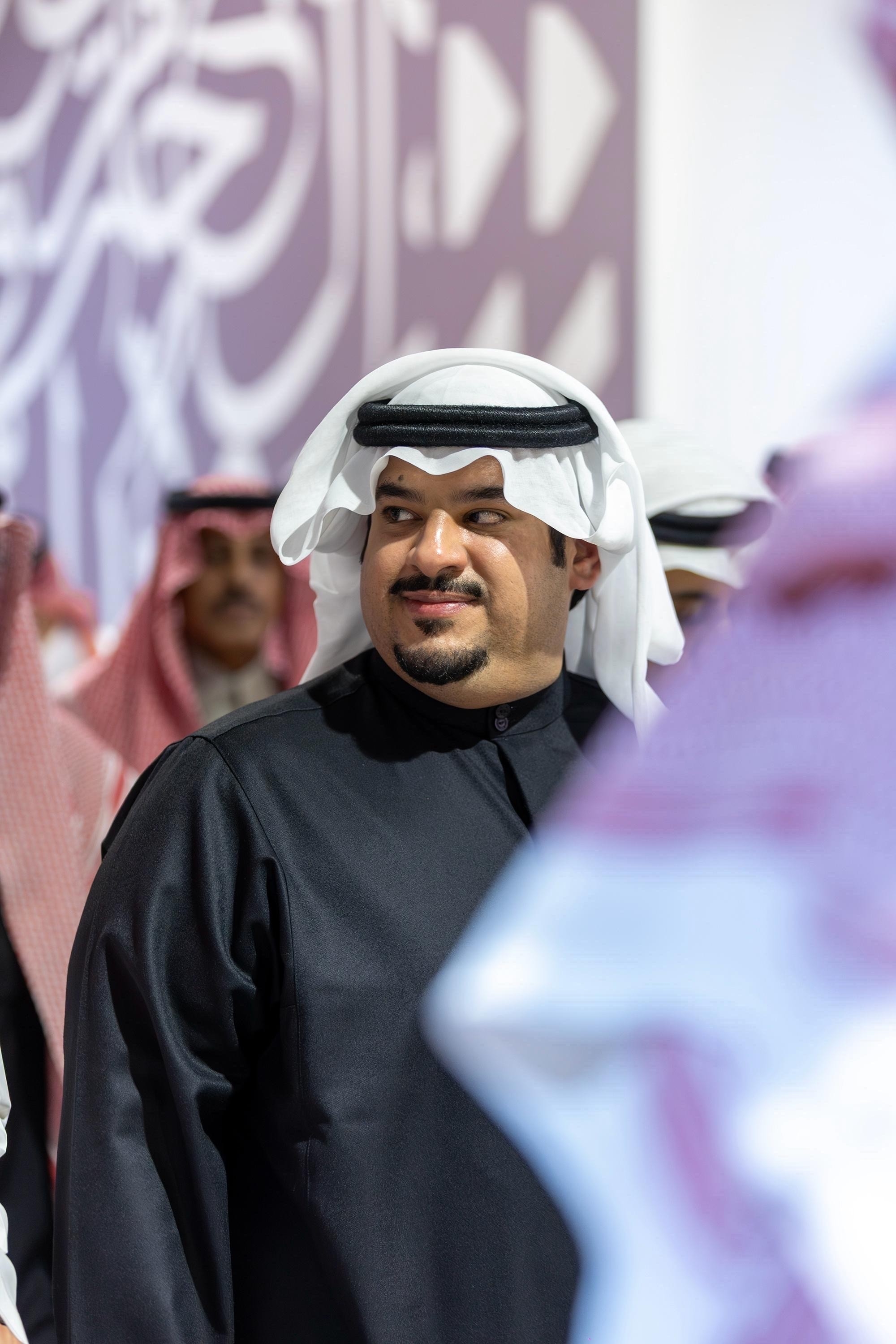 نائب أمير الرياض يتفقد موقع الاحتفاء بيوم التأسيس