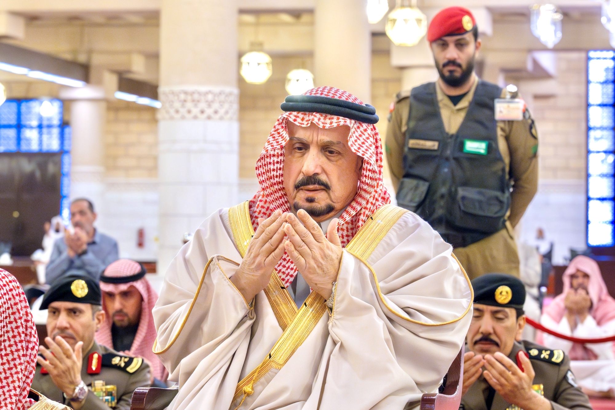 أداء صلاة الاستسقاء بمختلف مناطق المملكة