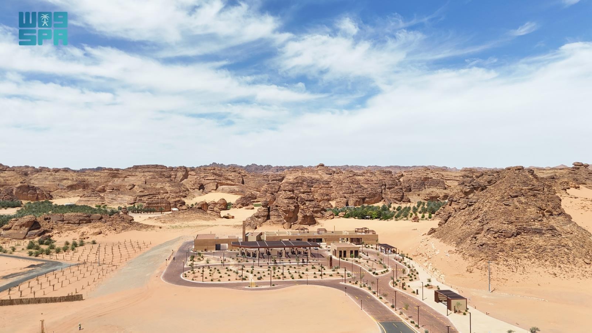 محطات وقود العُلا.. نموذج يجسّد انسجام العمارة مع البيئة