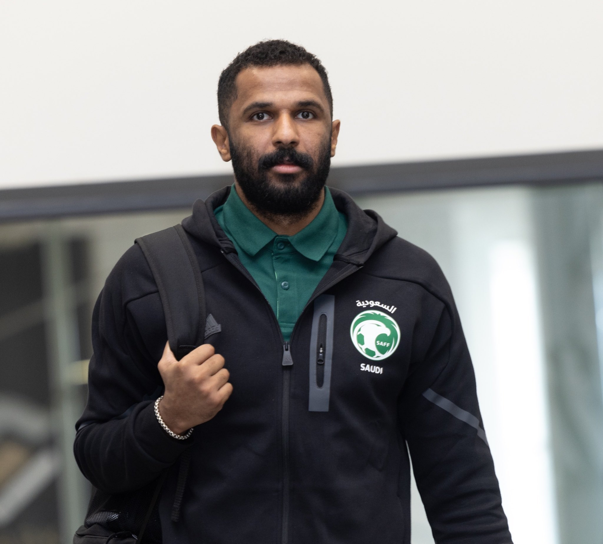 العويس يشيد بشخصية سالم الدوسري: اللاعب الذهبي في جيلنا