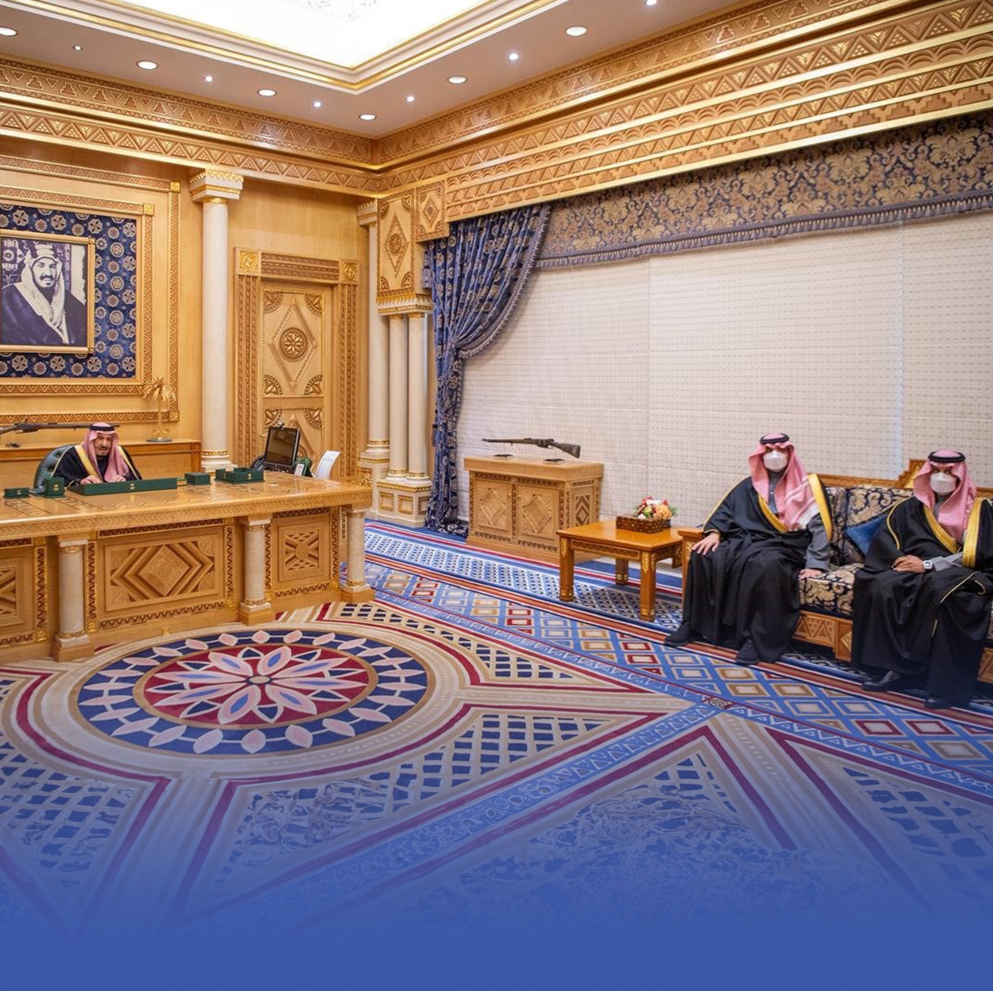 الأمراء والمسؤولون الجدد يؤدون القسم أمام الملك