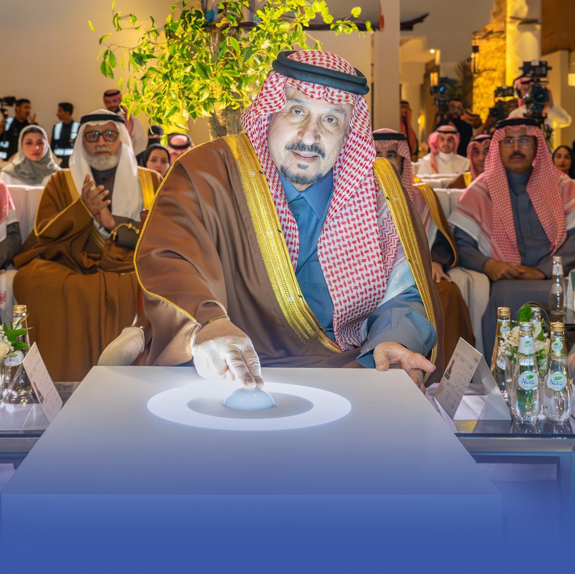 أمير الرياض يدشن مقر حملة "الجود منا وفينا"