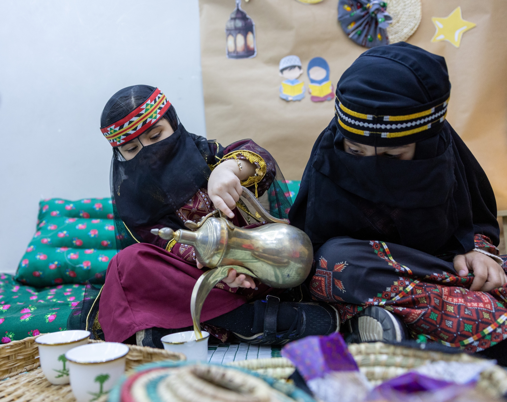 الأزياء التراثية تُبهج ليالي رمضان وتنعش الذاكرة الشعبية