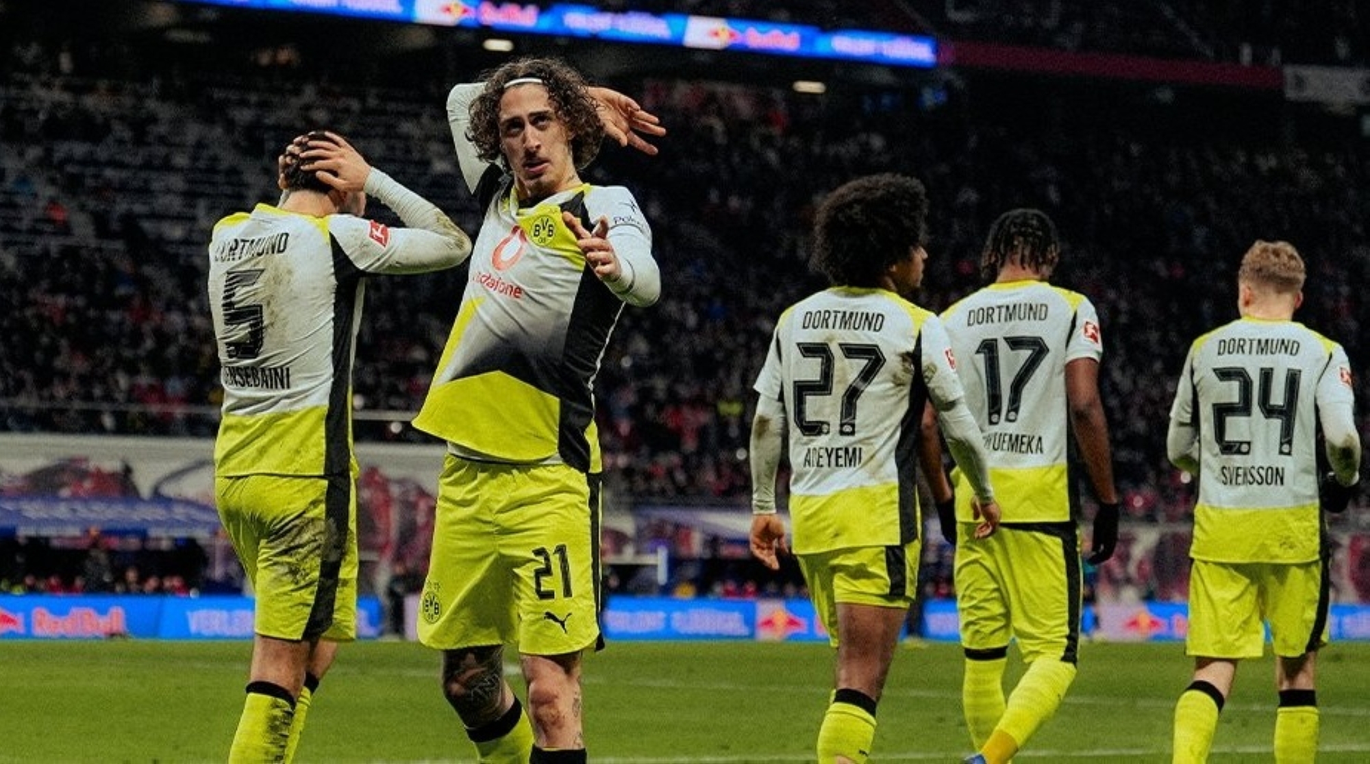 دورتموند ينتزع التعادل مع لايبزيج في الدوري الألماني