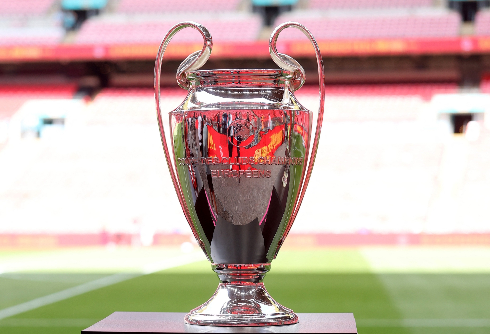 نتائج قرعة دور الـ 16 لبطولة دوري أبطال أوروبا