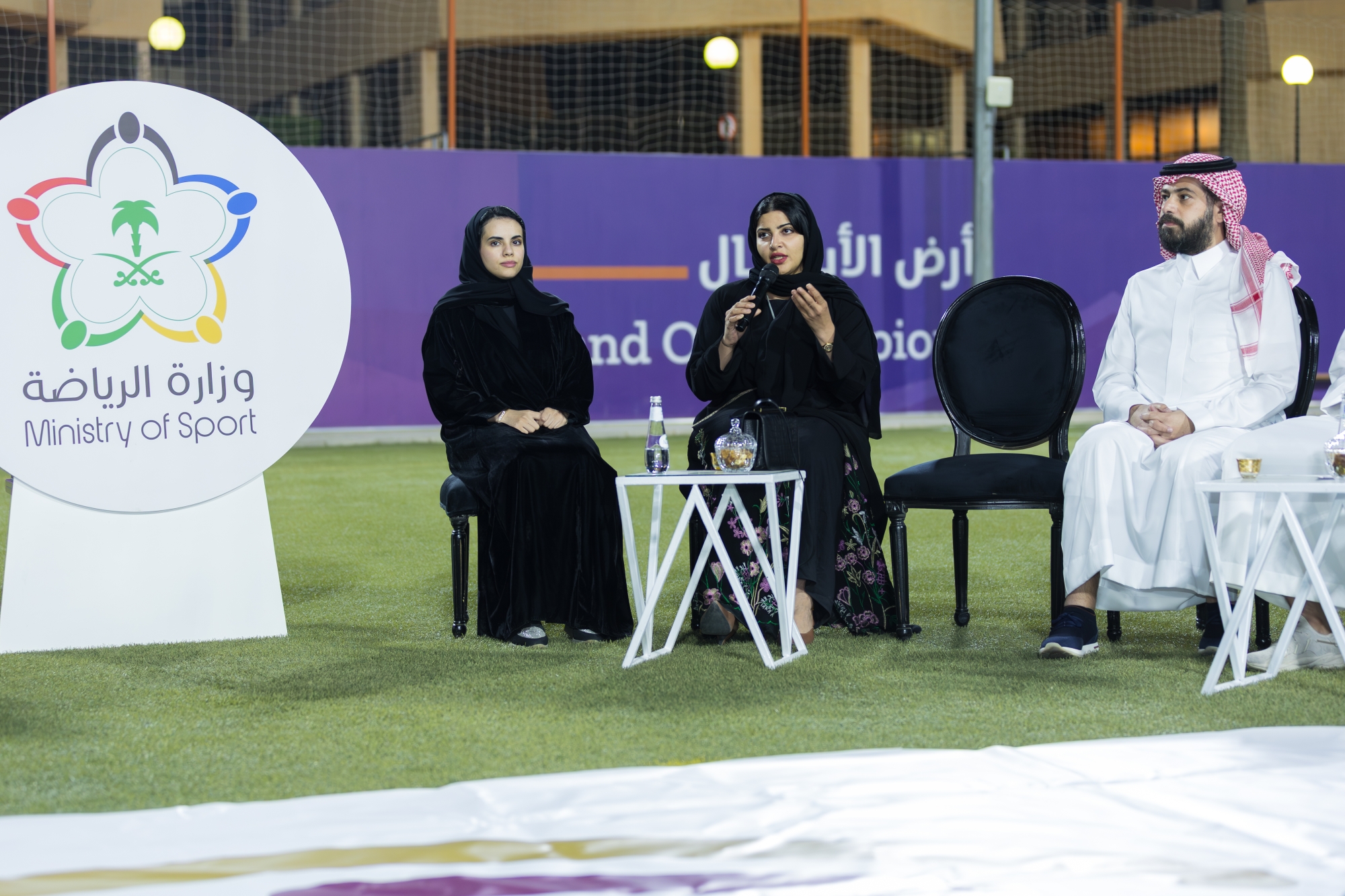 ختام برنامج "حلقات شبابية" بمشاركة واسعة في الرياض وجدة
