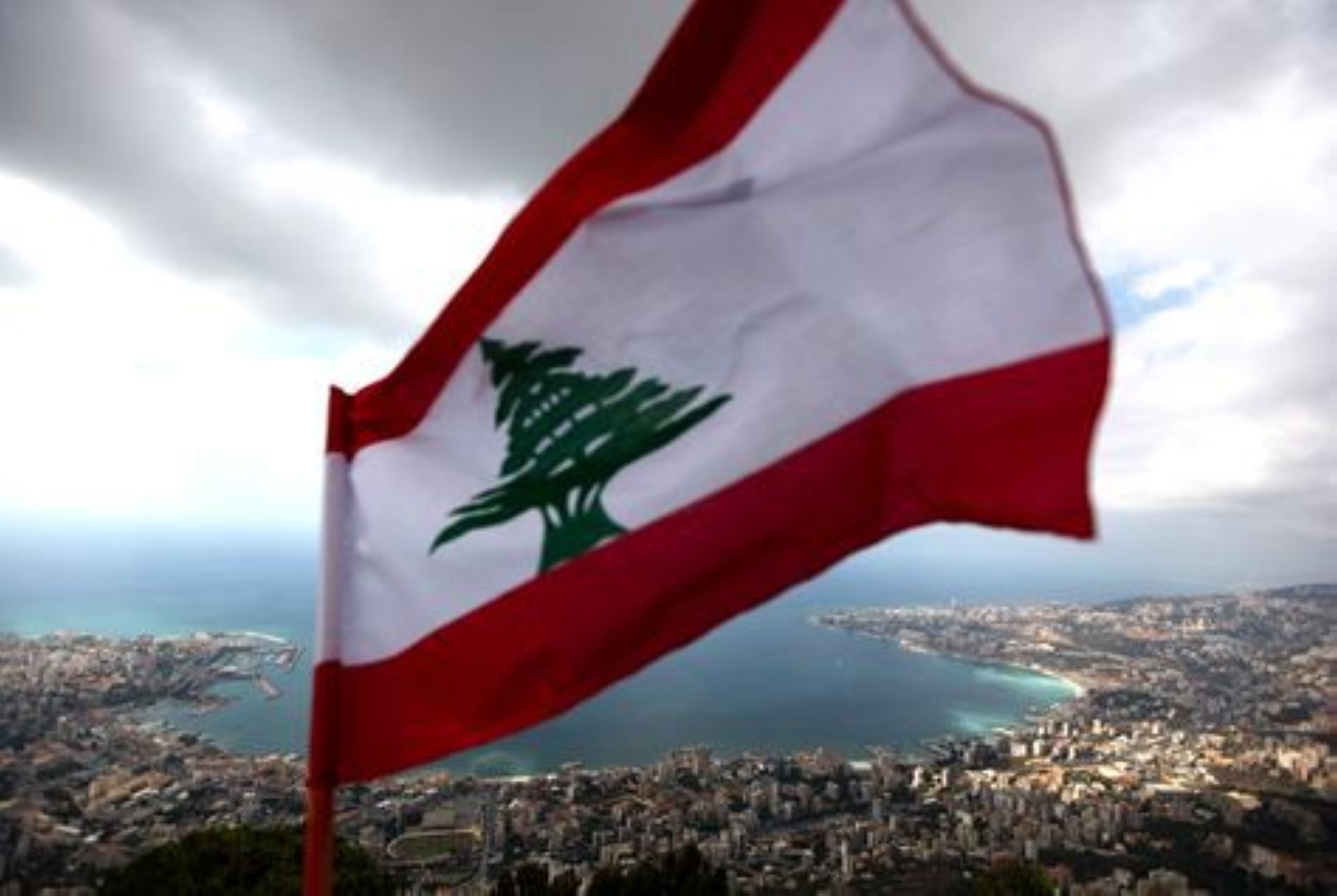 لبنان يمنع أنشطة الحرس الثوري الإيراني العسكرية