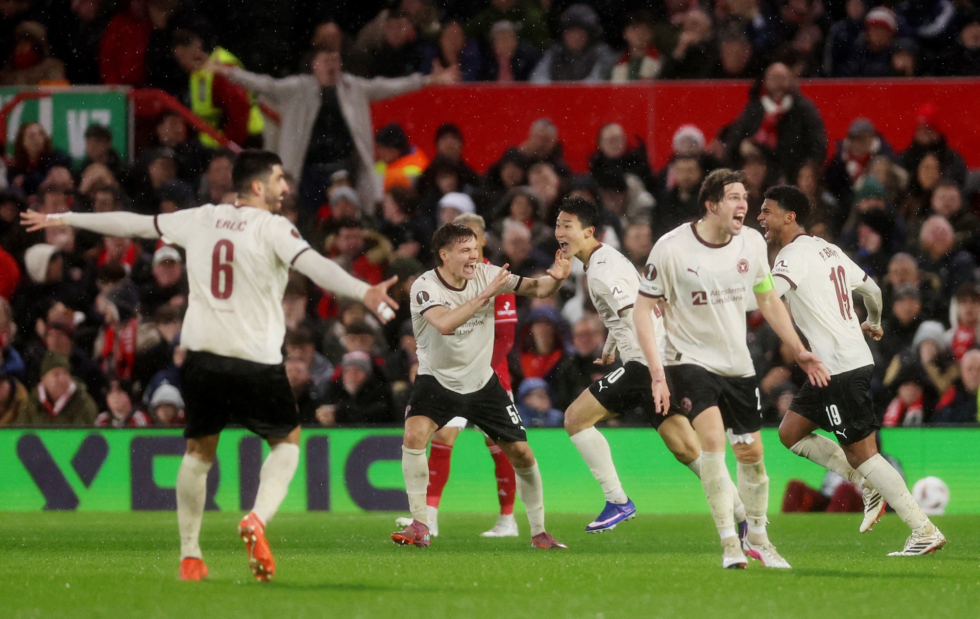 الدوري الأوروبي: فورست يخسر من ميتيلاند وليون يتعادل مع سيلتا فيجو