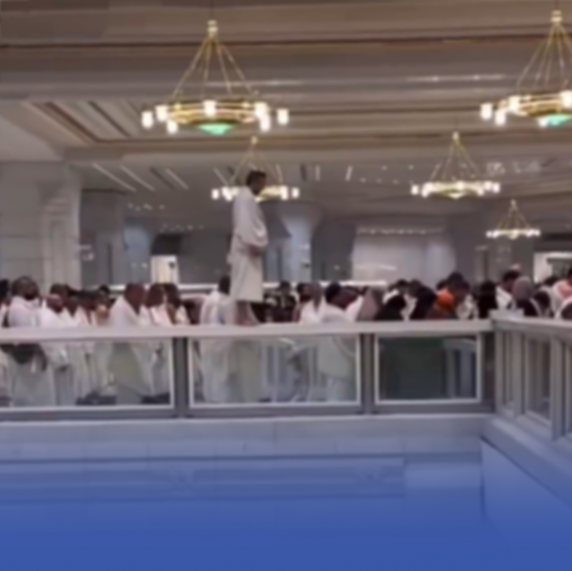 استكمال الإجراءات بحق شخص صلّى في موقع غير مخصص بالحرم