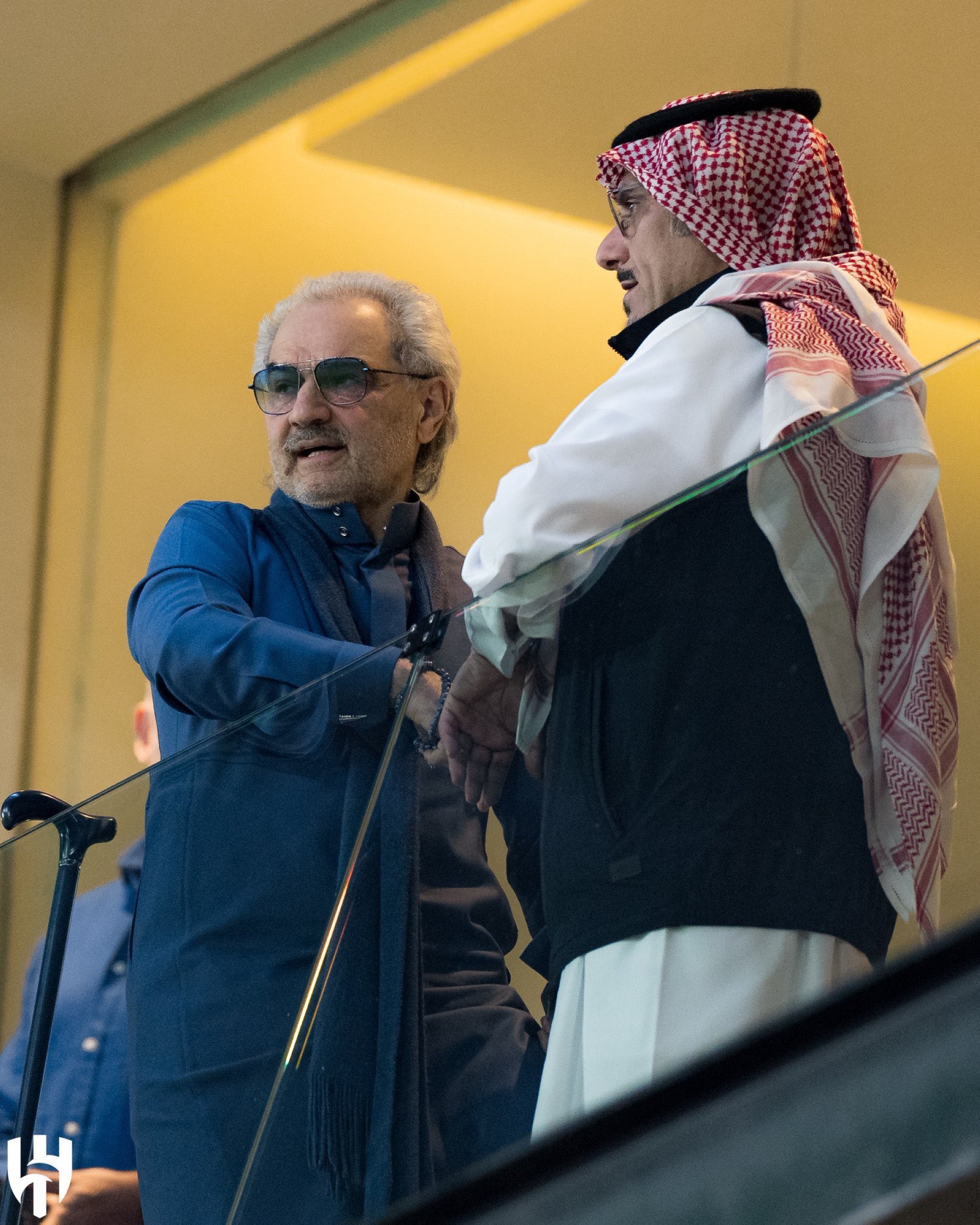 رئيس الهلال يدافع عن إنزاجي ويكشف: دعم الوليد بن طلال بلغ 1.95 مليار ريال