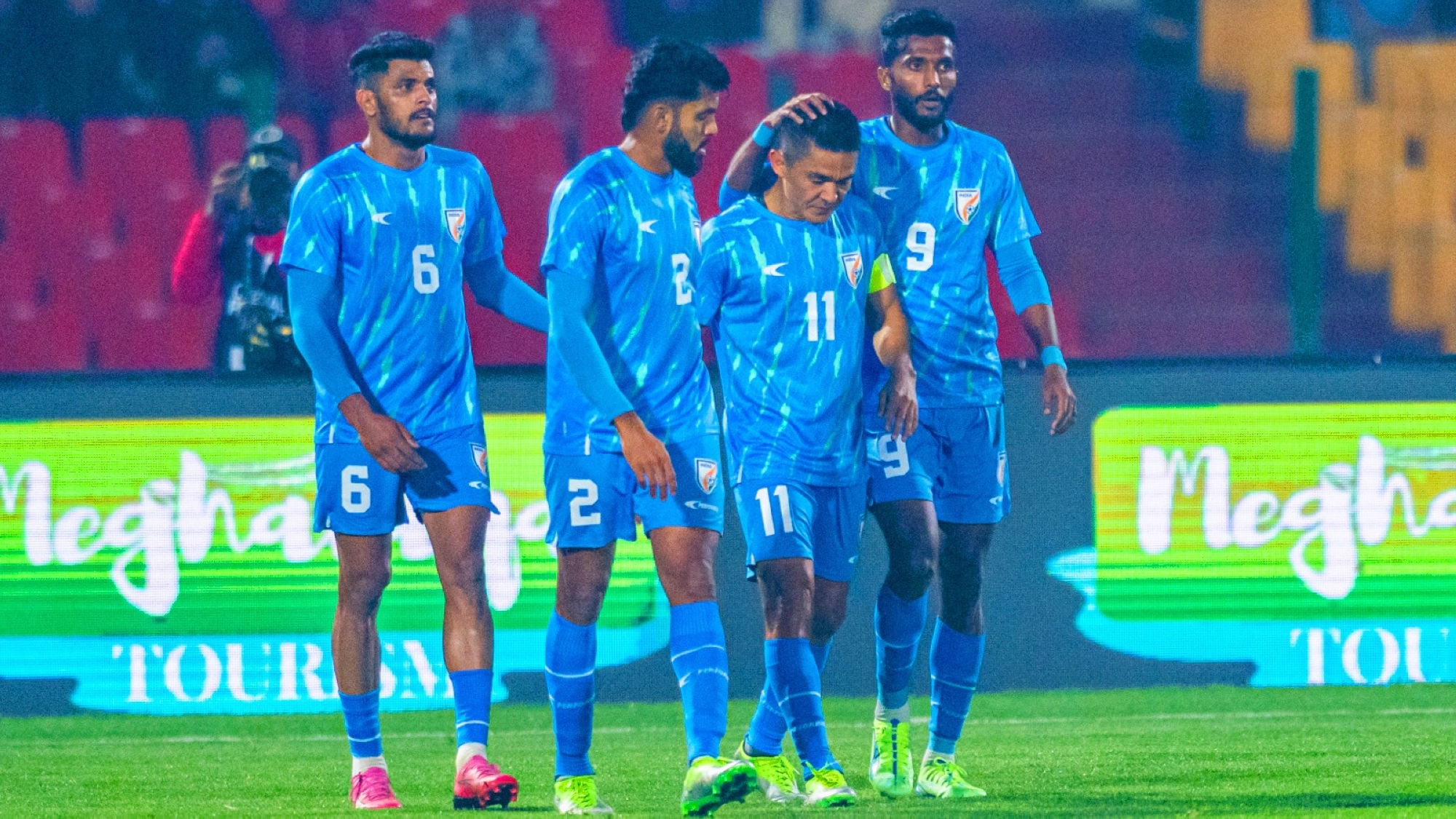منع مدرب ولاعبو الهند من دخول ملعبهم بسبب تأخر دفع رسوم