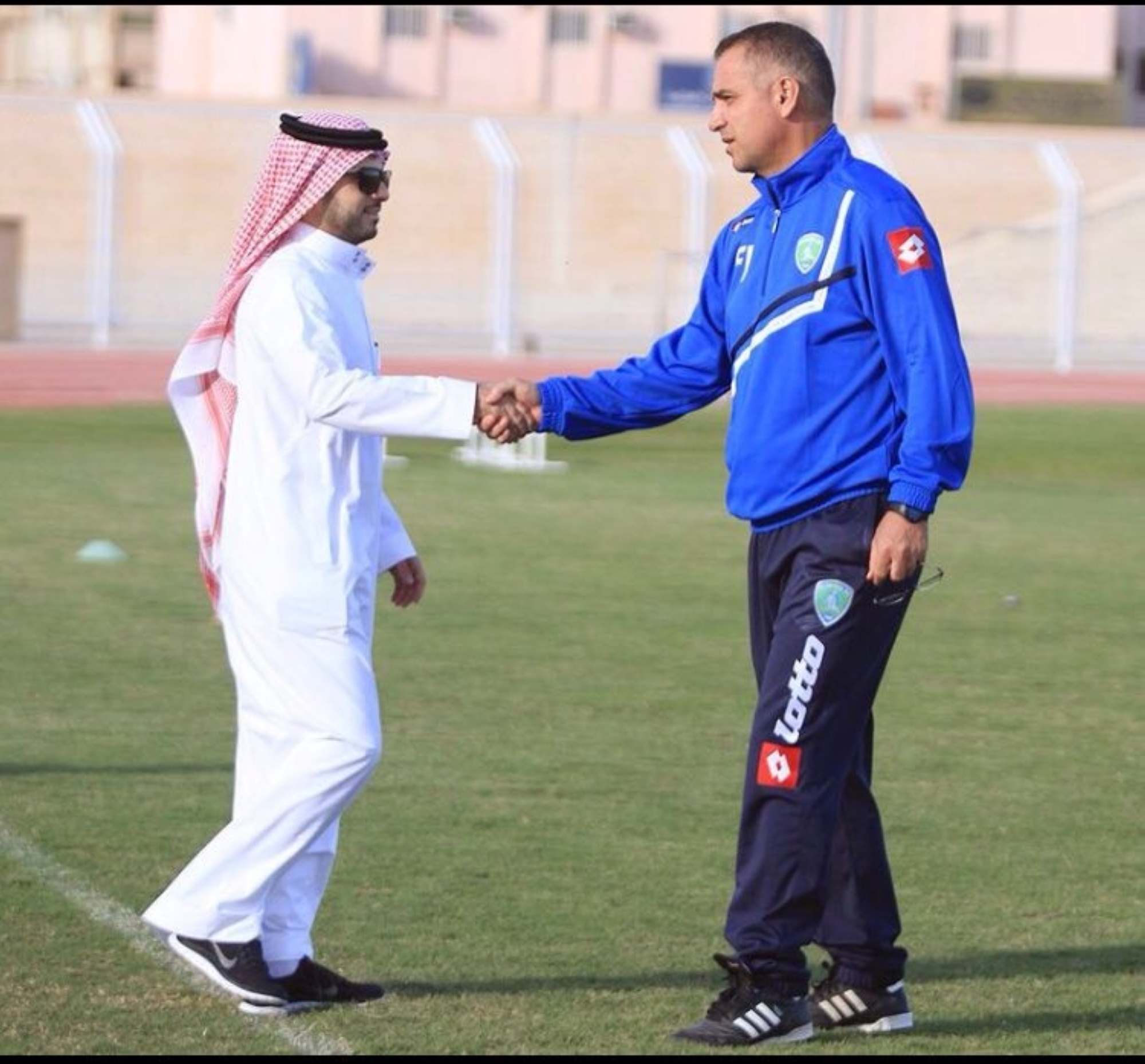 شهادتي مجروحة.. الراشد يشيد بعودة فتحي الجبال إلى الدوري السعودي