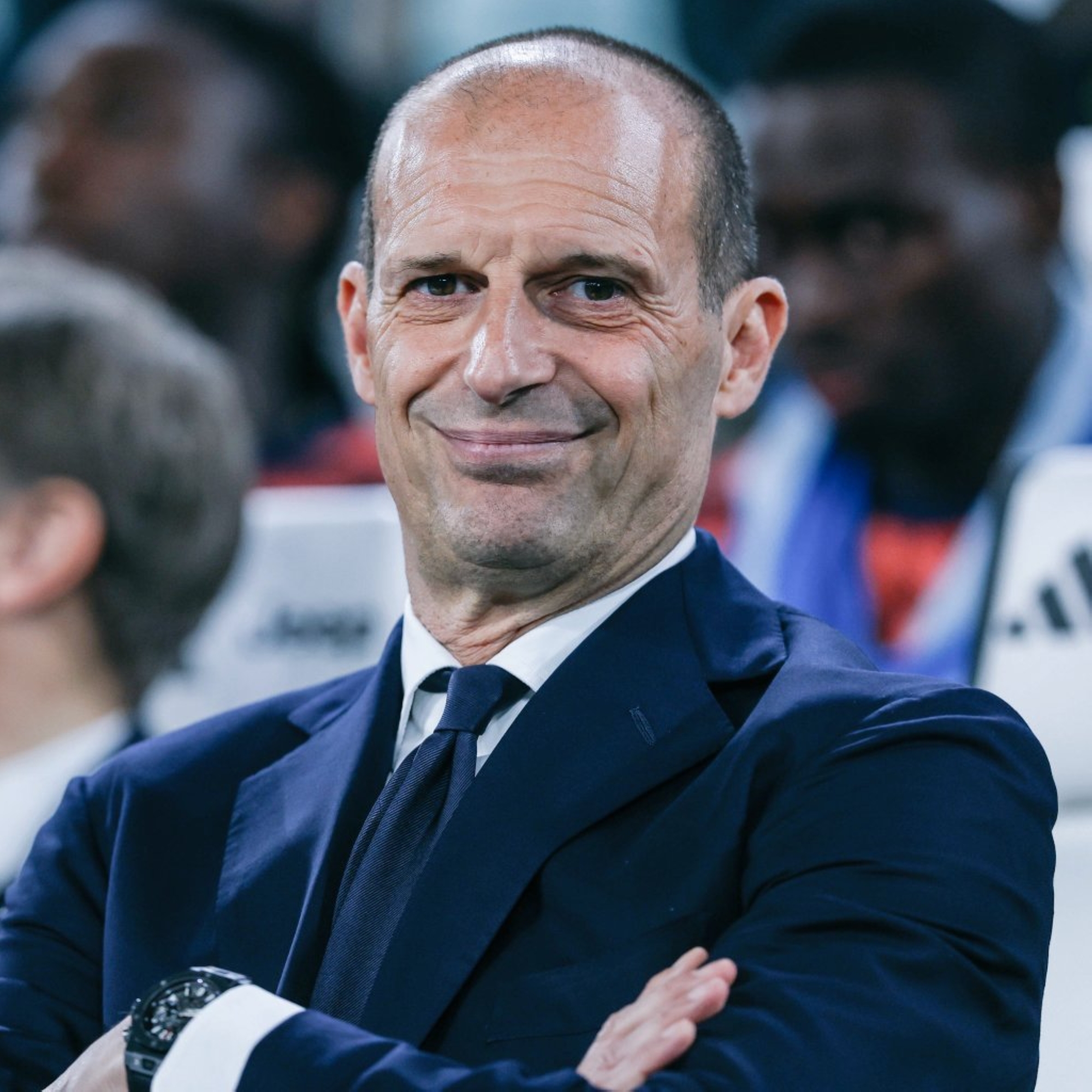 أليجري يرفض تدريب إيطاليا ويتمسك بميلان