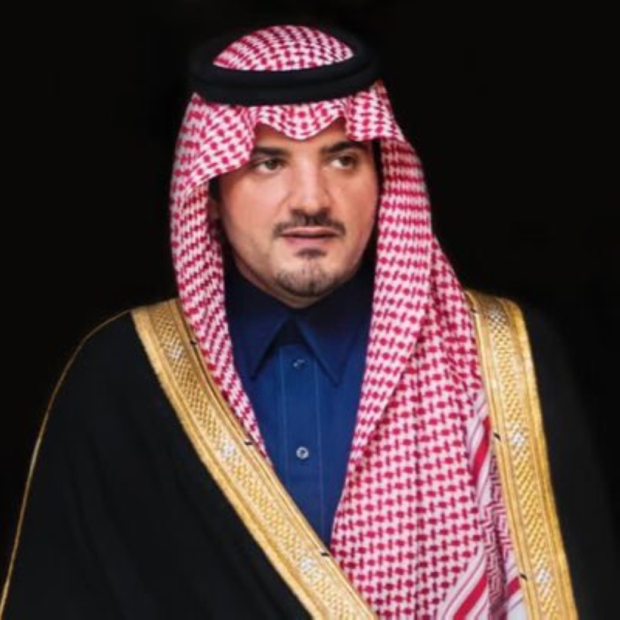 وزير الداخلية يبحث مع نظيره السنغافوري المستجدات الراهنة