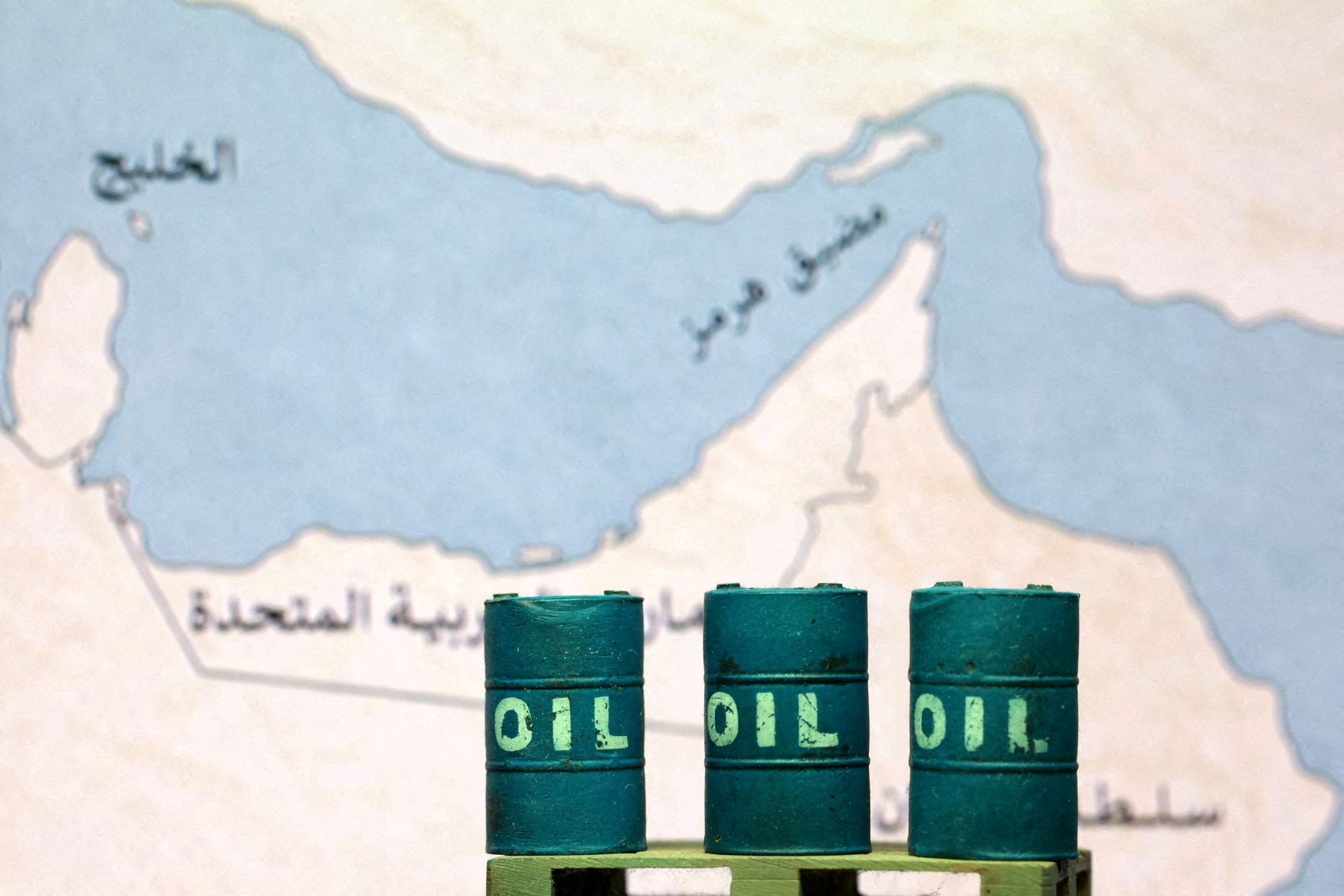النفط ينخفض وسط آمال خفض التصعيد بين أمريكا وإيران
