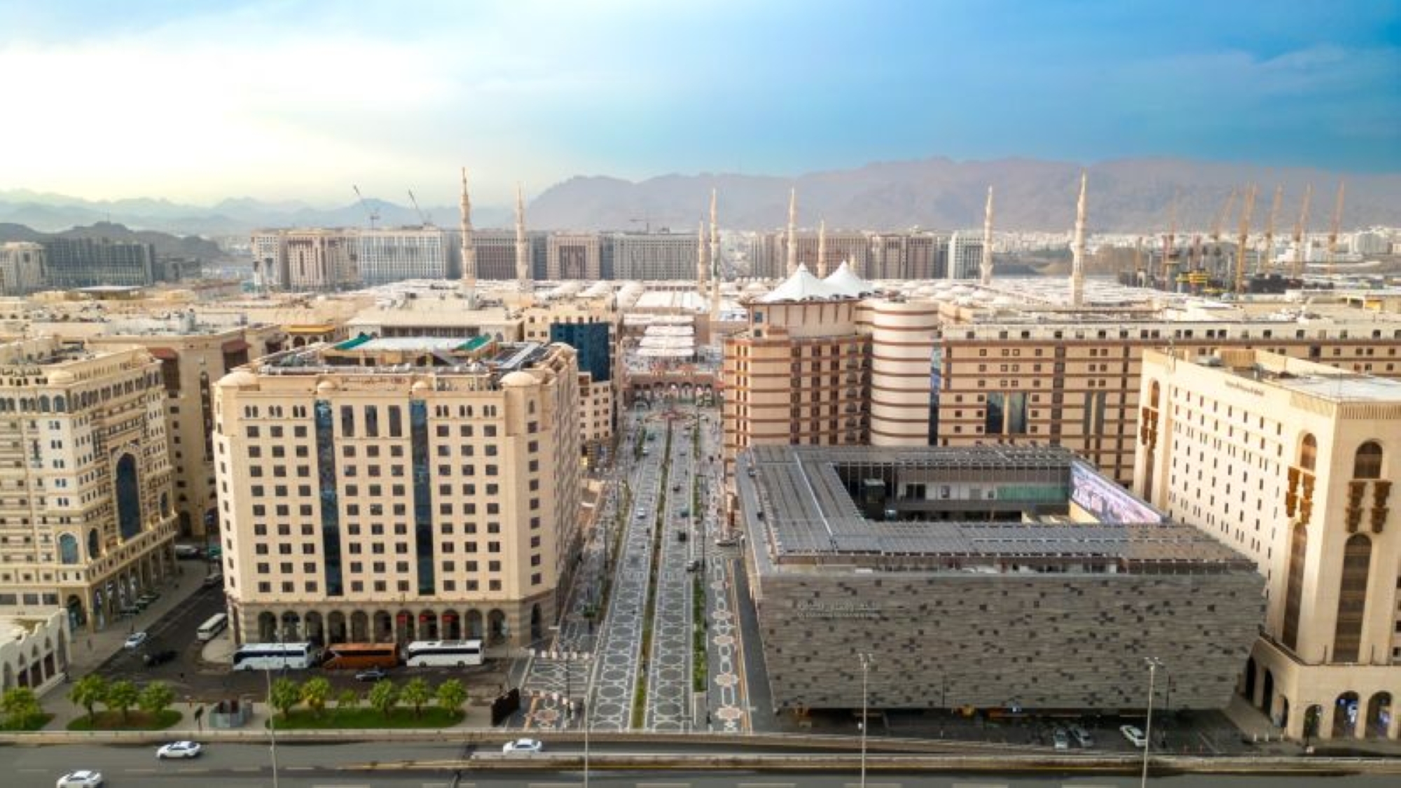 طرح مشروع مدينة متكاملة لخدمات المركبات بالمدينة
