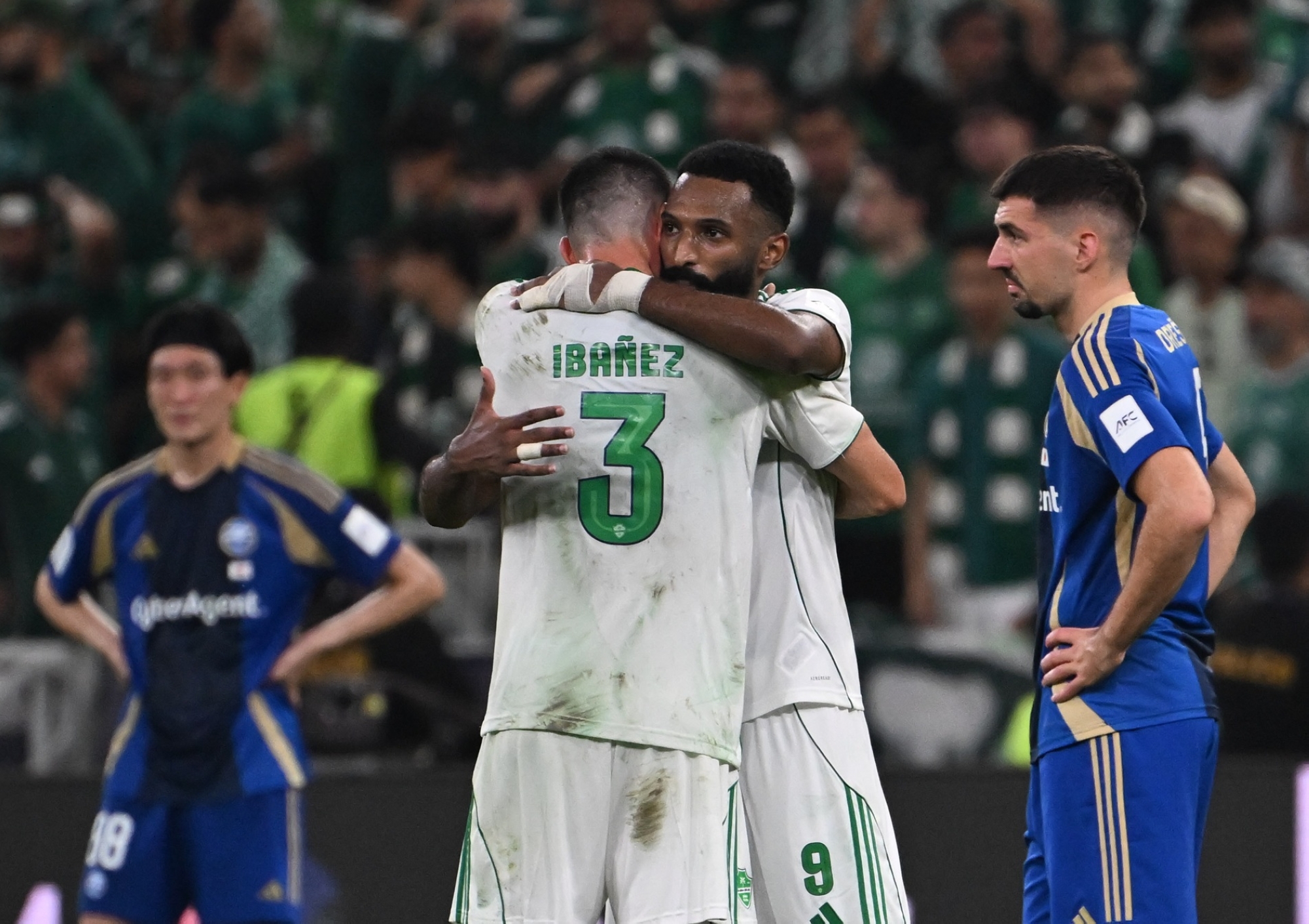 البريكان: جماهير الأهلي تستحق هذا الإنجاز