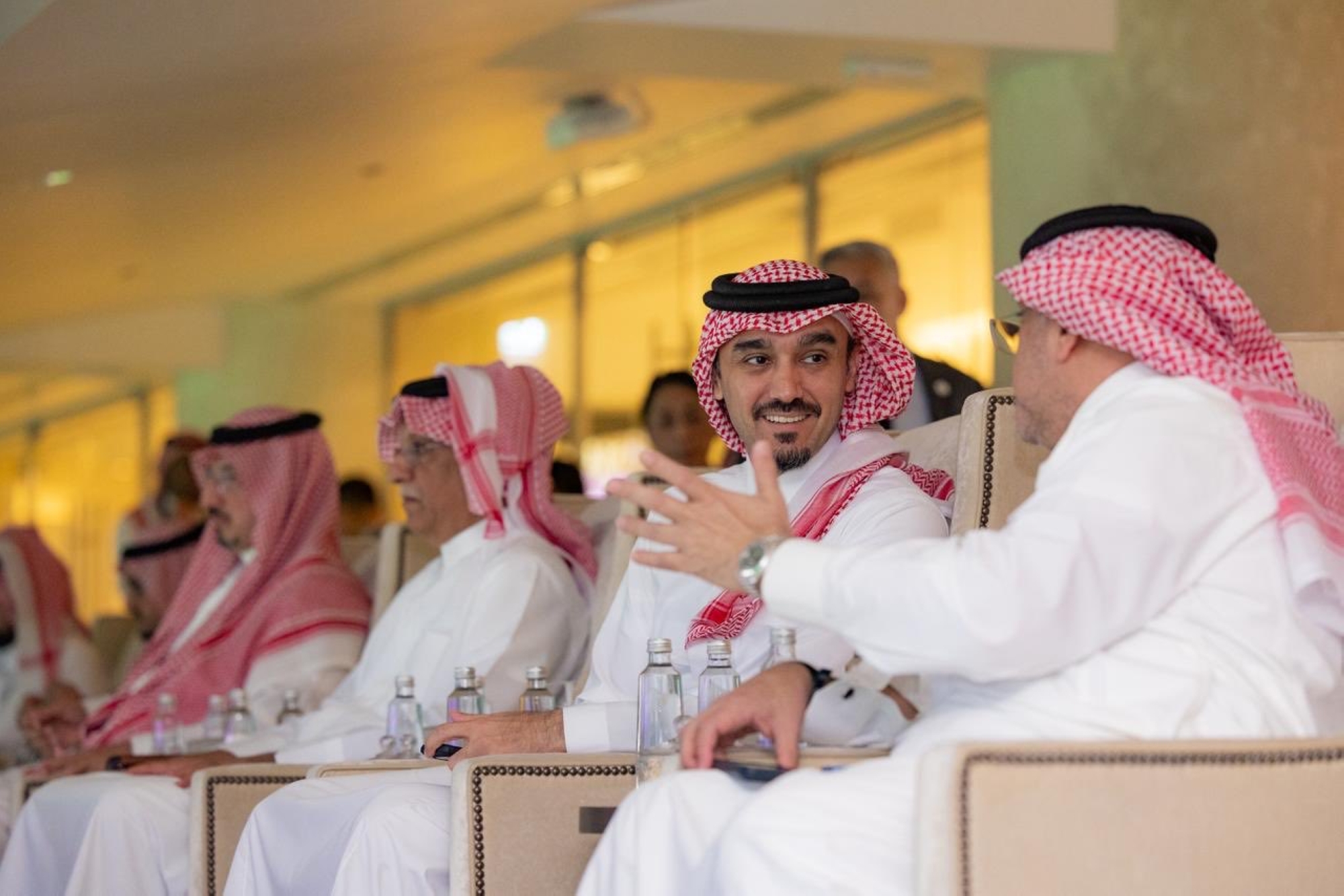 وزير الرياضة يهنئ القيادة الرشيدة بمناسبة تحقيق الأهلي لقب نخبة آسيا
