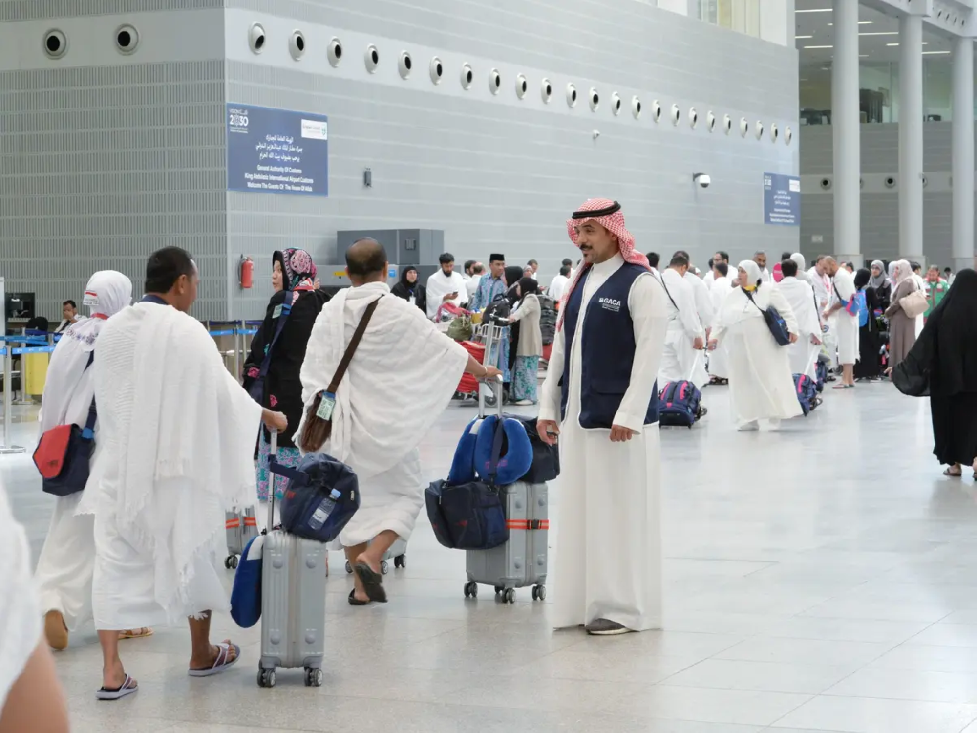 جاهزية صحية متكاملة لخدمة الحجاج بمطار الملك عبدالعزيز