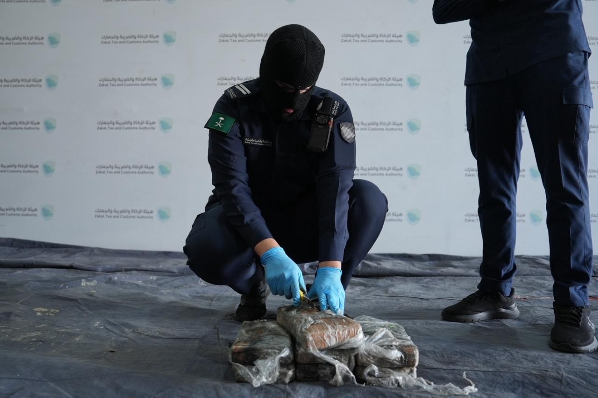 إحباط تهريب 8 كجم "كوكايين" في حاوية بميناء جدة