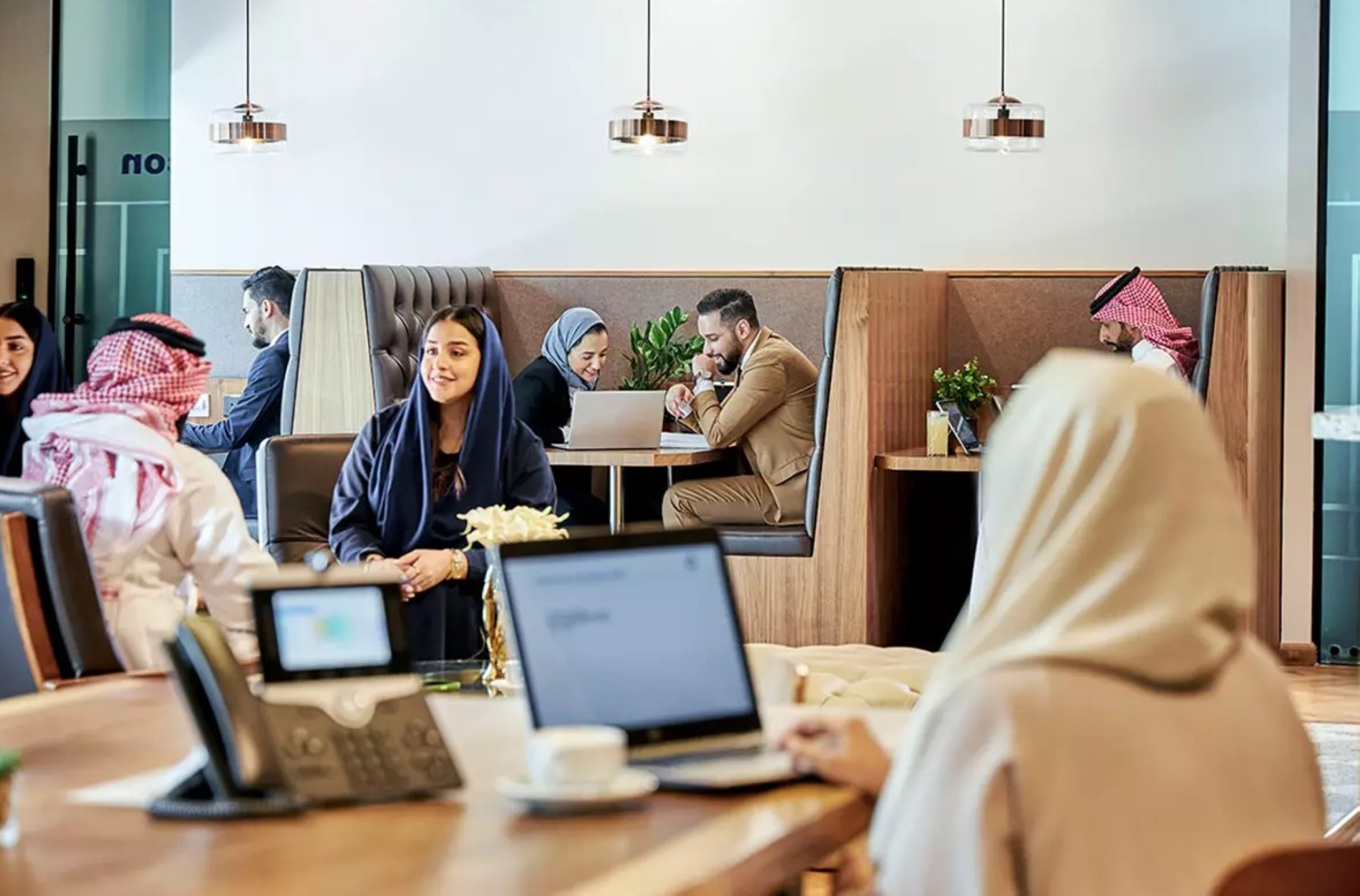 قواعد التعاقد مع السعوديين للعمل في البعثات والملحقيات بالخارج