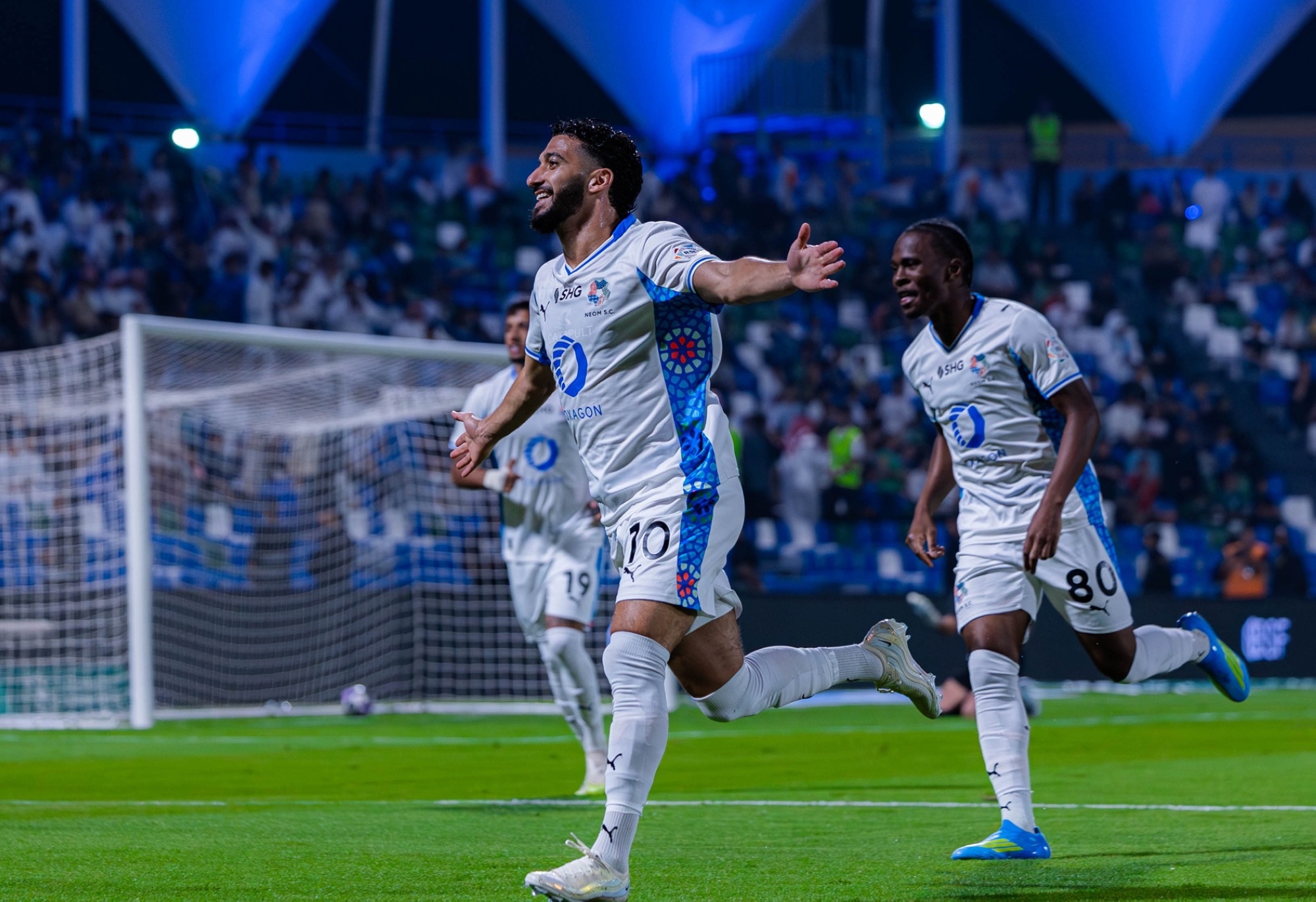 بن رحمة يغيب عن نيوم أمام الهلال