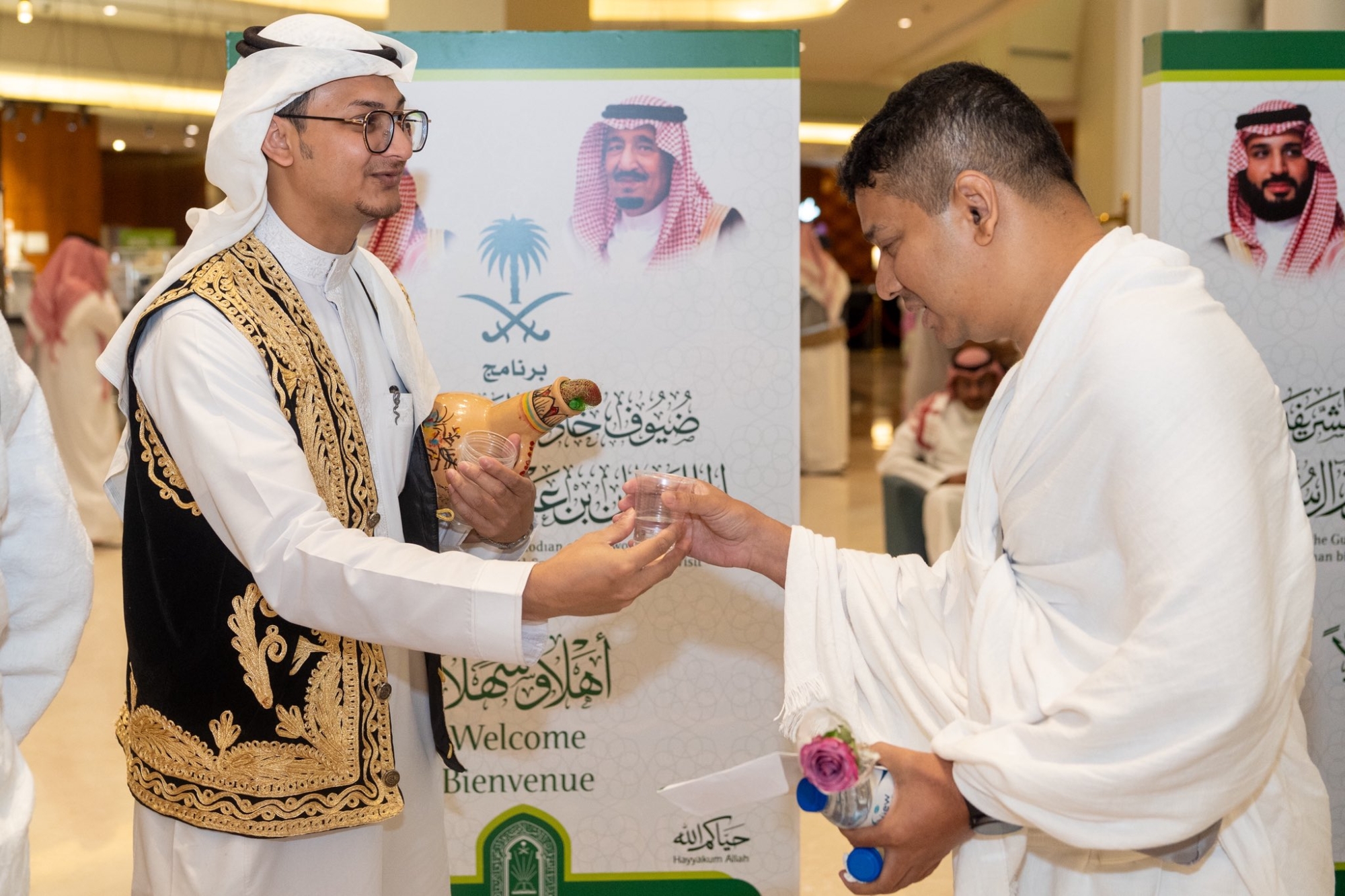 وصول أولى طلائع ضيوف خادم الحرمين الشريفين من الحجاج