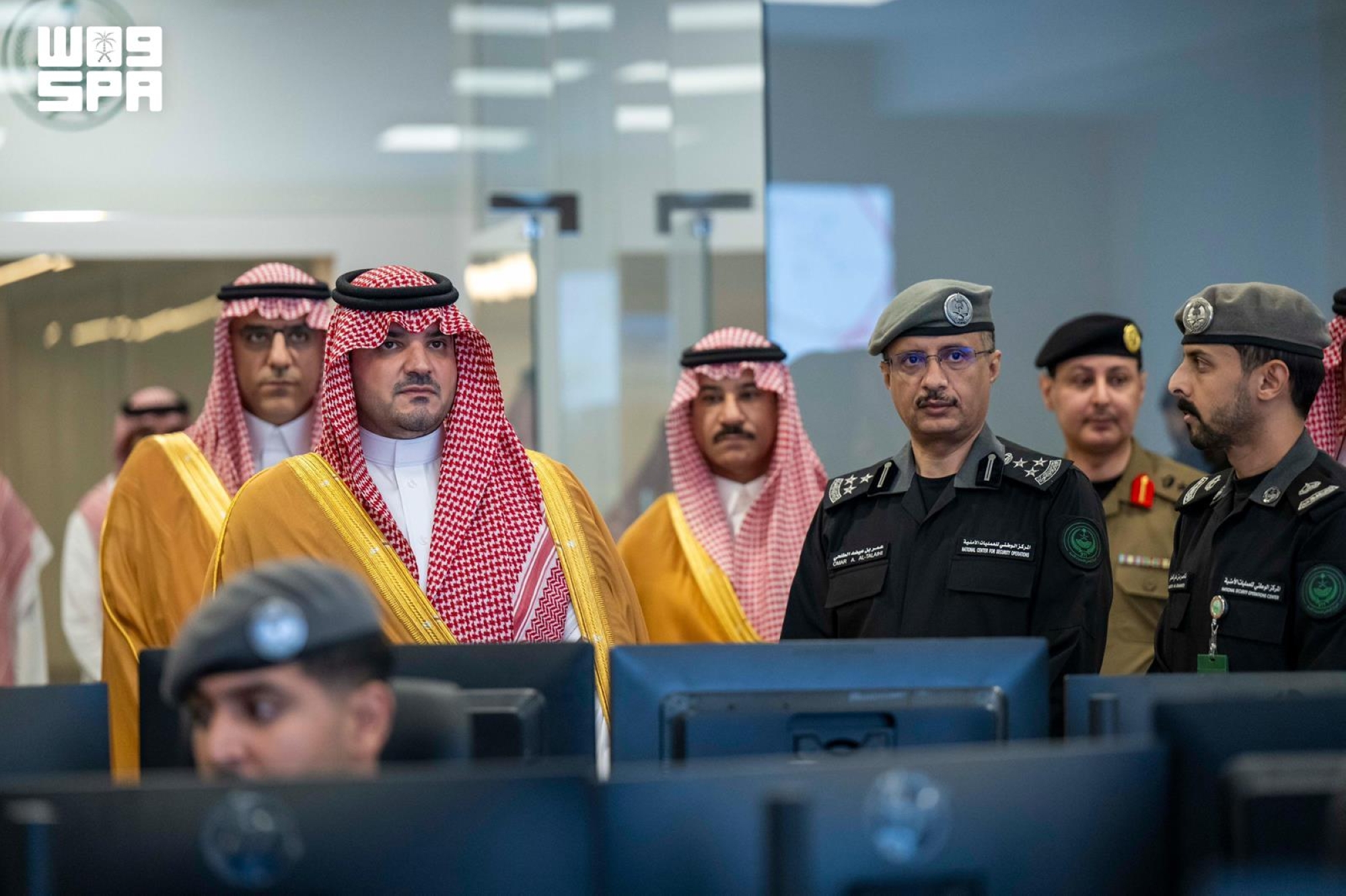 وزير الداخلية يدشّن المركز الرقمي للعمليات الأمنية في جدة