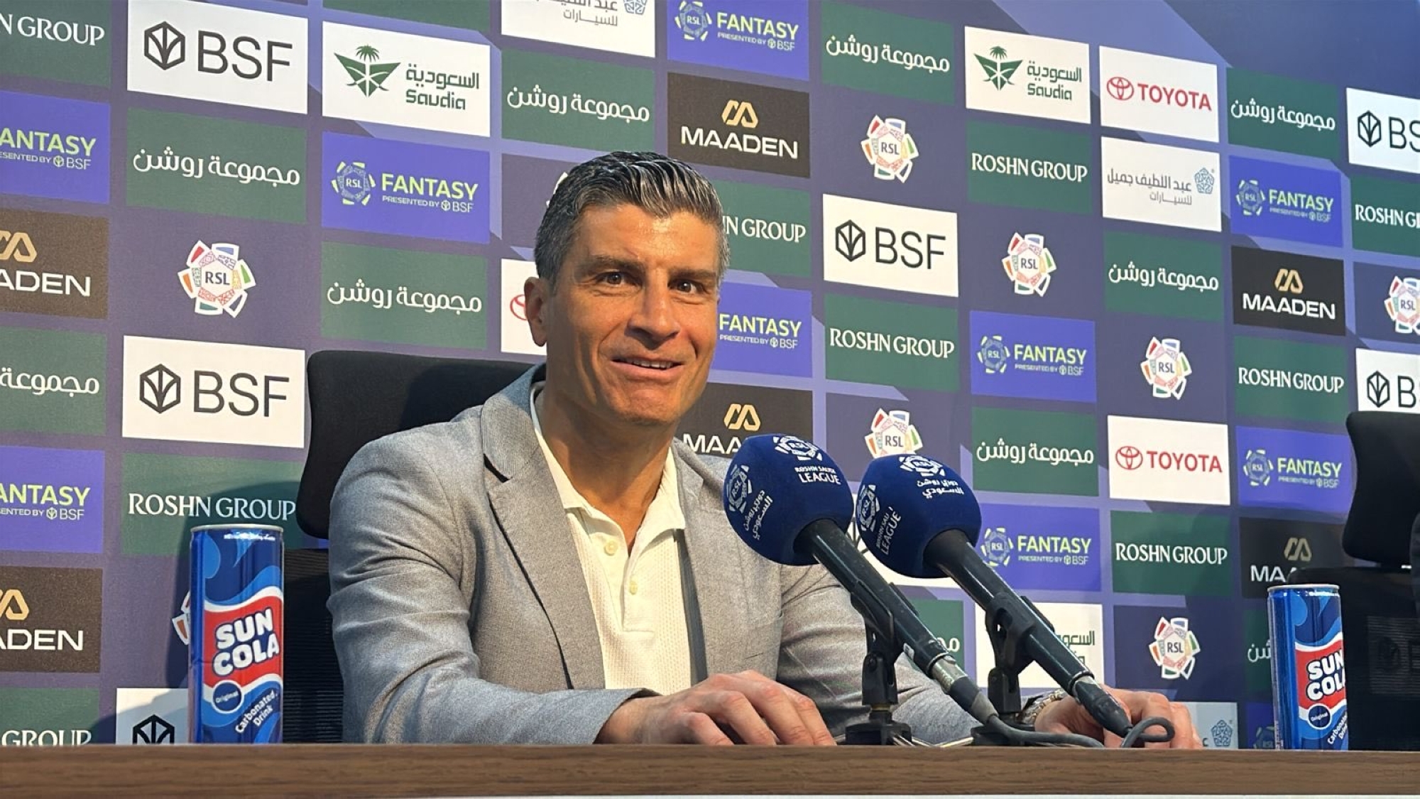 الفيحاء يعلن رحيل مدربه بيدرو إيمانويل