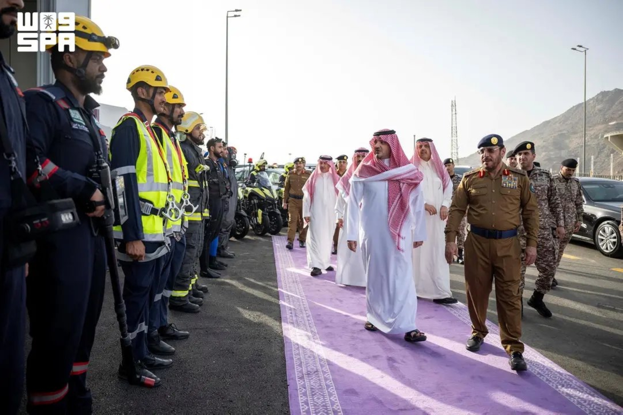 وزير الداخلية يطلع على جاهزية الدفاع المدني بمنى
