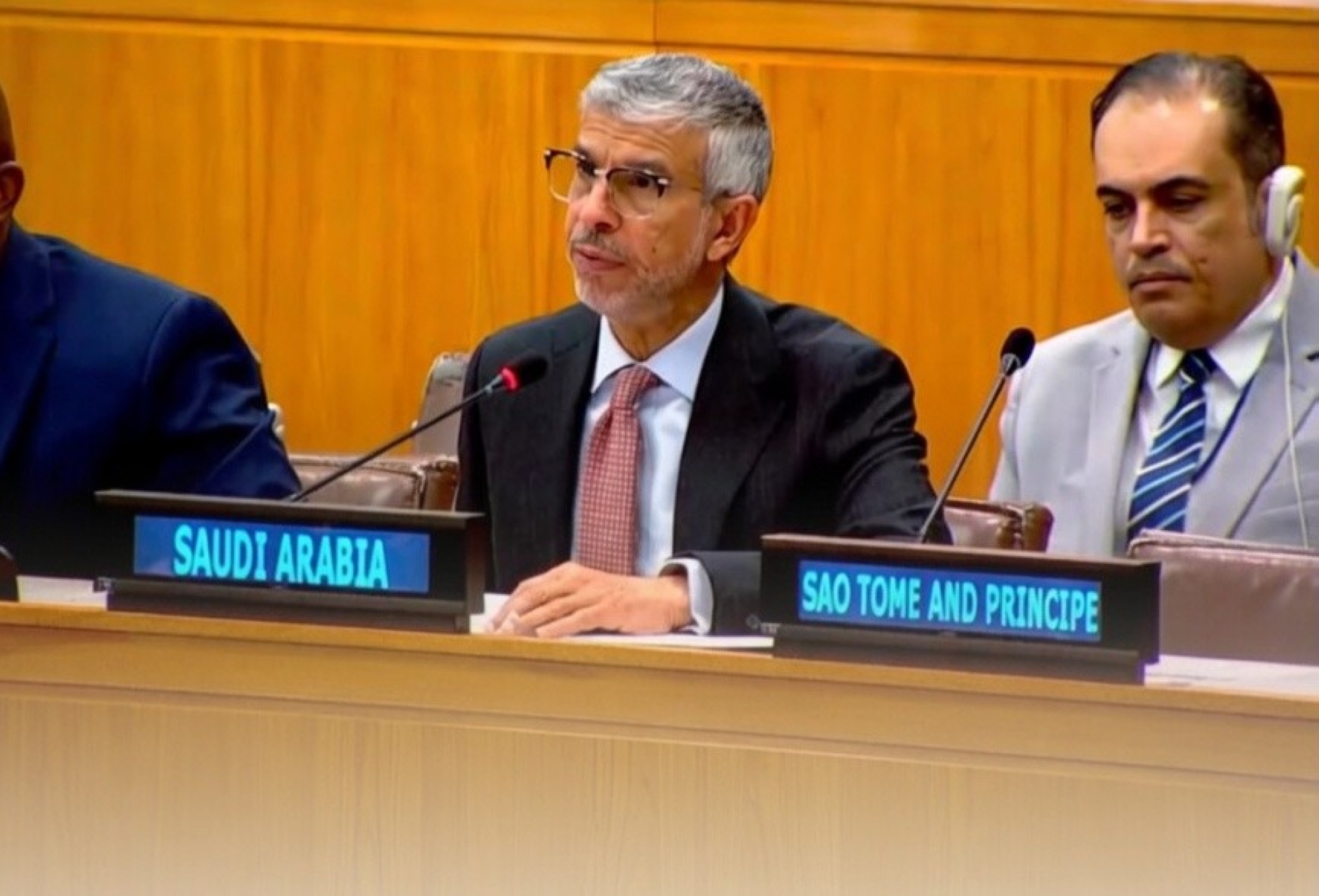 المملكة تدعو لتعاون دولي لمكافحة الاتجار غير المشروع بالأسلحة