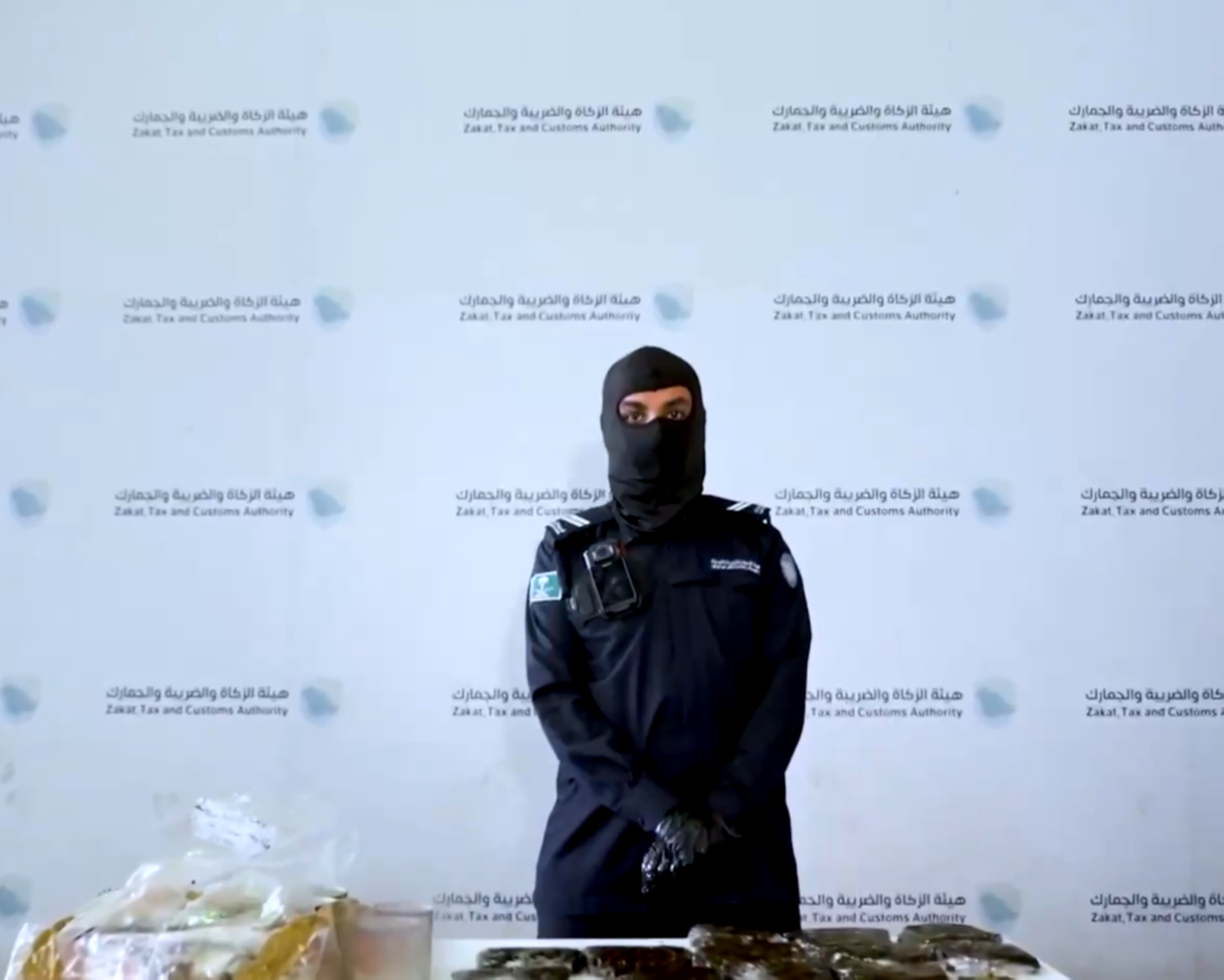 إحباط تهريب 6.2 كجم حشيش مُخبّأة في عبوات مواد غذائية