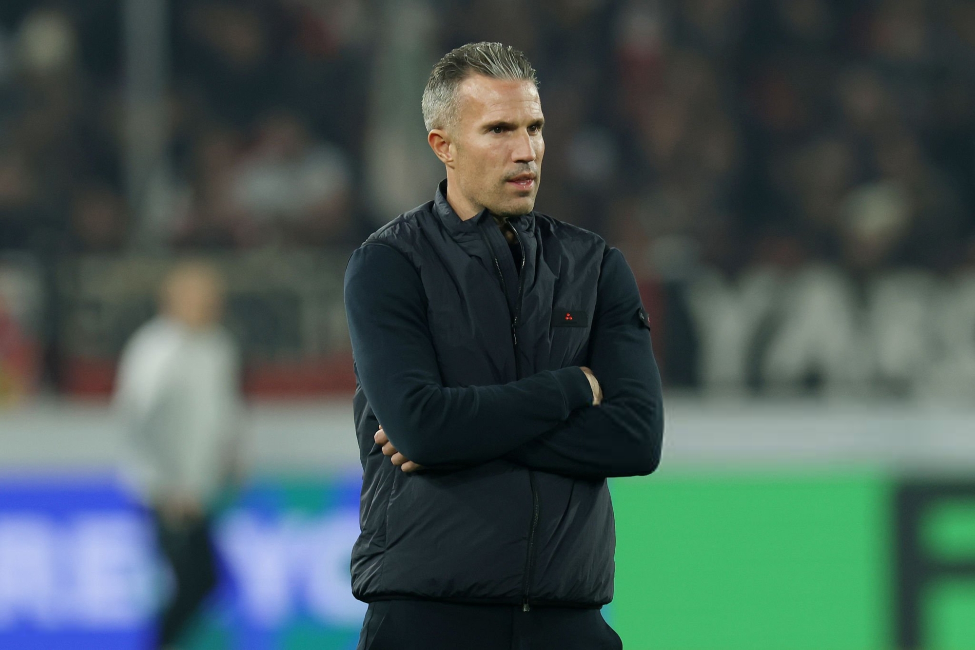 فينورد ينهي مشوار فان بيرسي رغم وصافة الدوري الهولندي