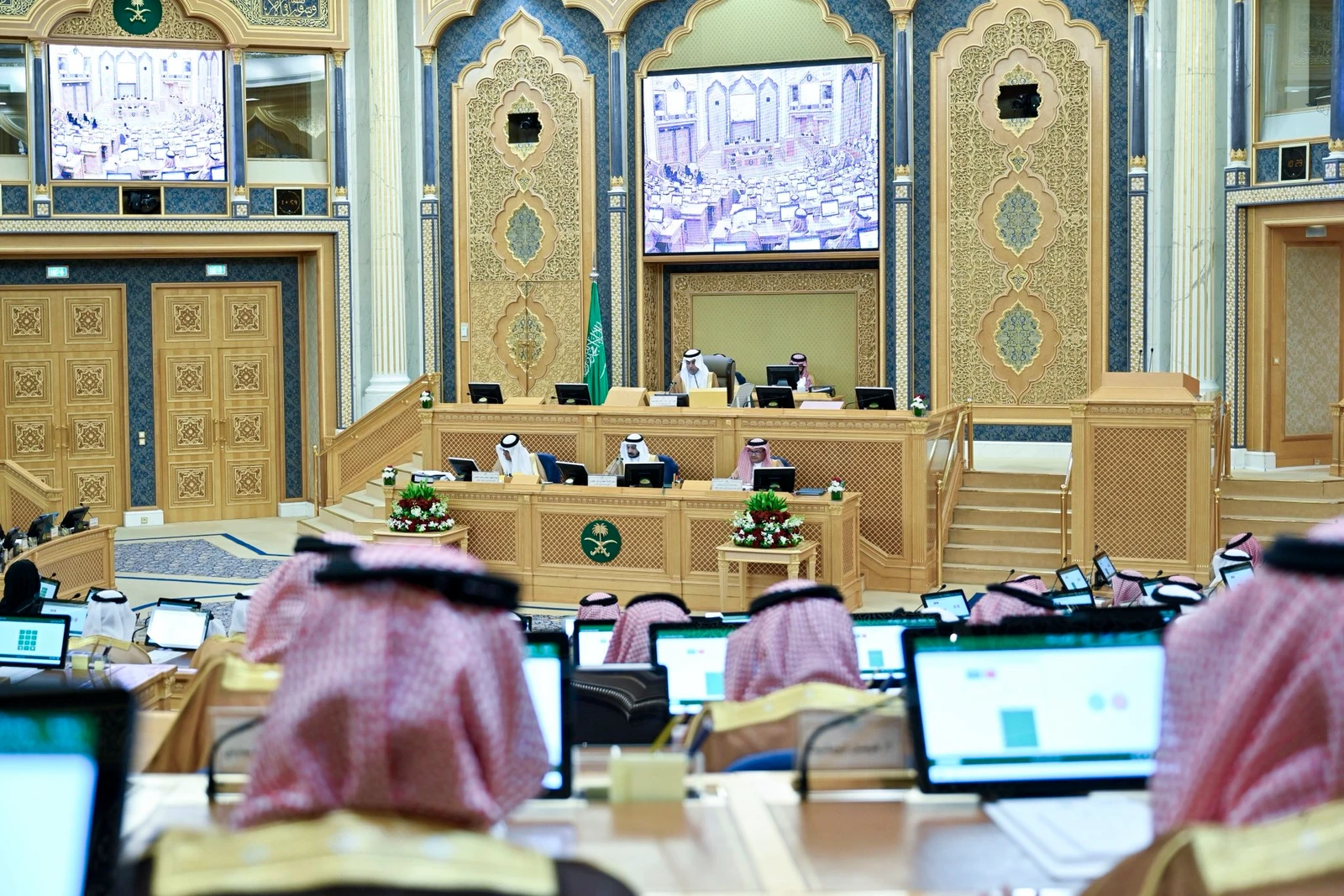 "الشورى" يطالب "الصحة" بالاستفادة من المستشفيات الجامعية وضبط المنصات 