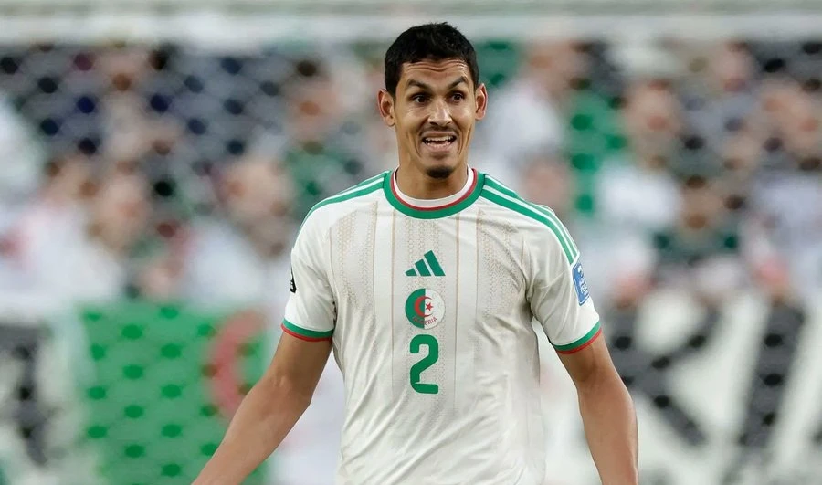 ليفانتي يتعاقد مع الجزائري عيسى ماندي بعقد يمتد حتى 2028