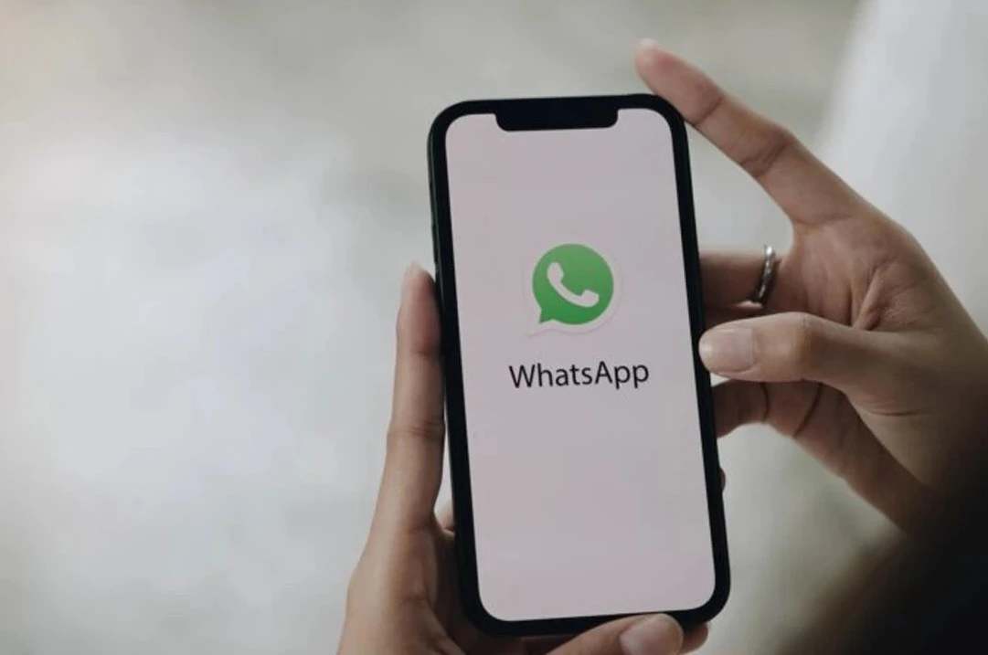 "واتساب" تتيح إرسال إشعارات عند تثبيت الرسائل