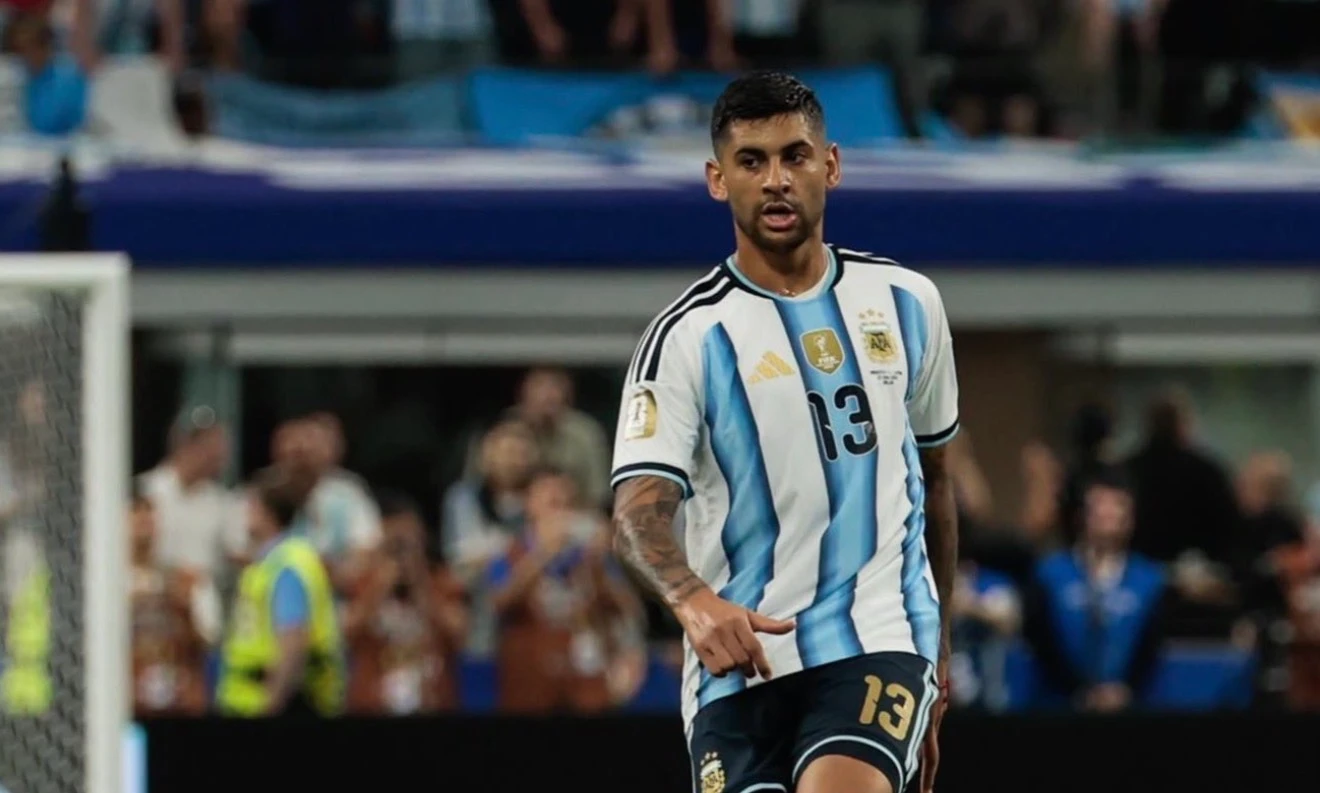 الأرجنتيني روميرو يتدرب بشكل كامل قبل مباراة دور الـ32