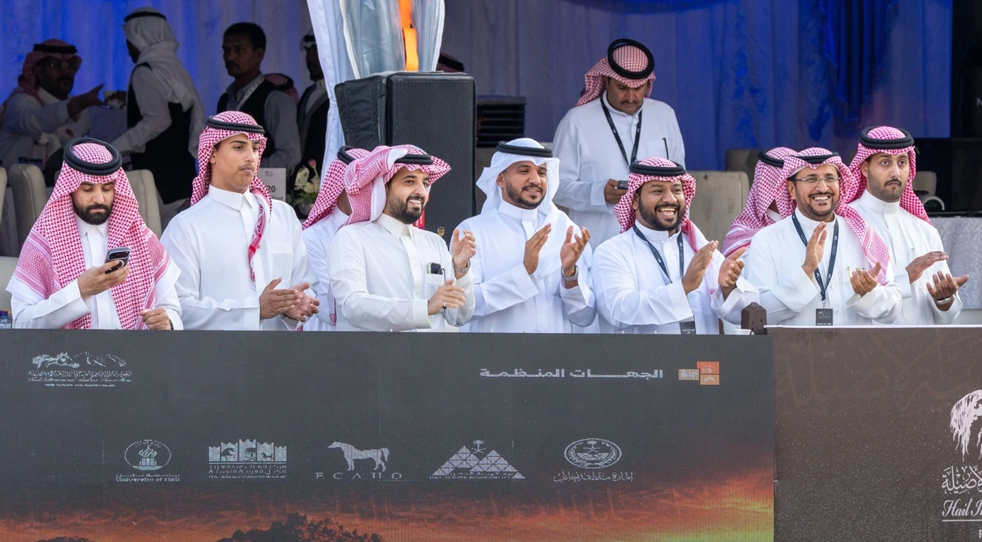 أكثر من 14 ألف زائر في منافسات اليوم الثاني من بطولة حائل الدولية لجمال الخيل