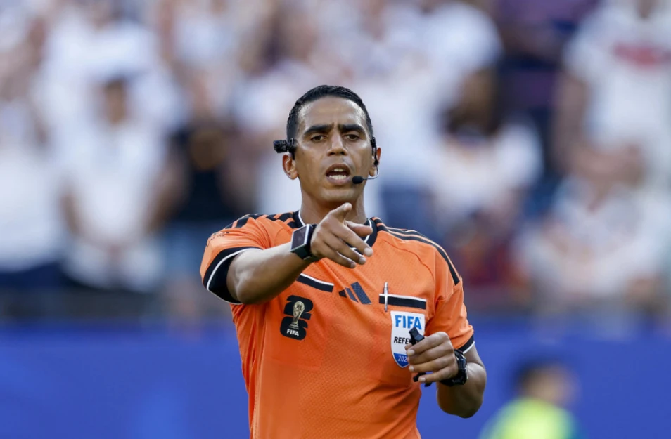 جلال جيد حكمًا لنهائي خليجي 27 بين السعودية والإمارات 