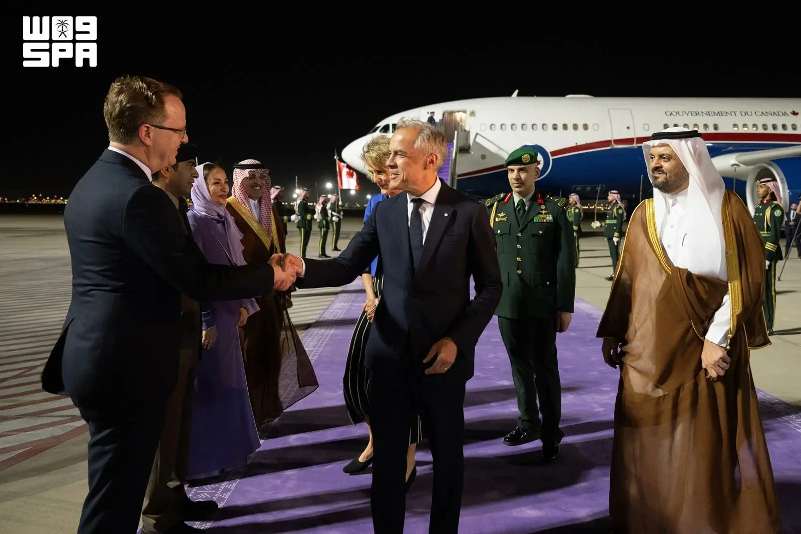 رئيس وزراء كندا لدى وصوله مطار الملك عبدالعزيز الدولي