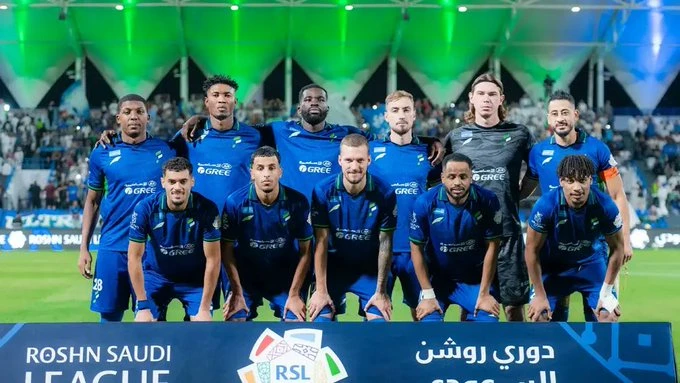 الفتح يطارد رقمًا تاريخيًا أمام الأهلي في روشن