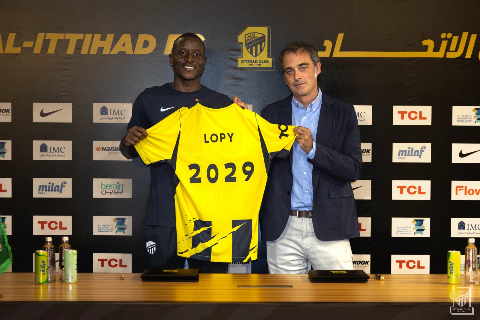 الاتحاد يعلن التعاقد مع السنغالي ديون لوبي حتى 2029