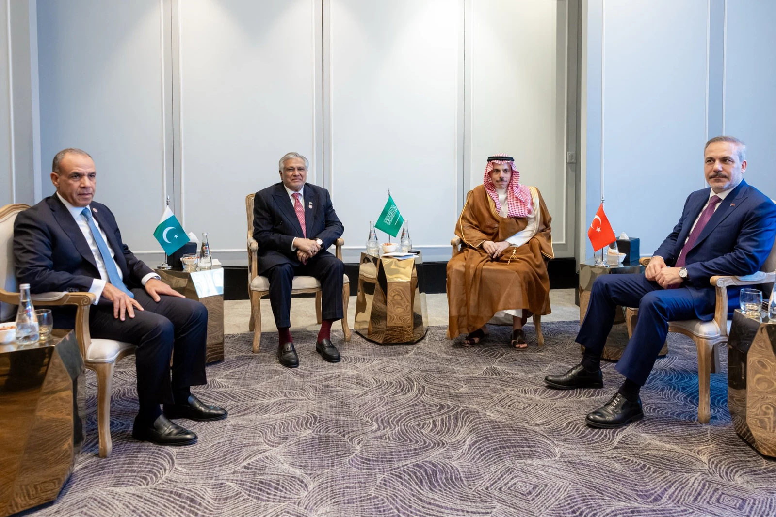 اجتماع رباعي يثمن مبادرة المملكة لإنشاء التحالف البحري الدفاعي