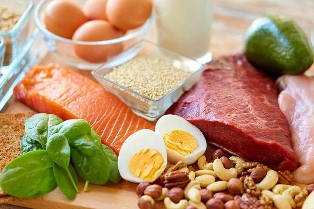 تقليل البروتين قد يدعم الشيخوخة الصحية.. لكن ليس للجميع