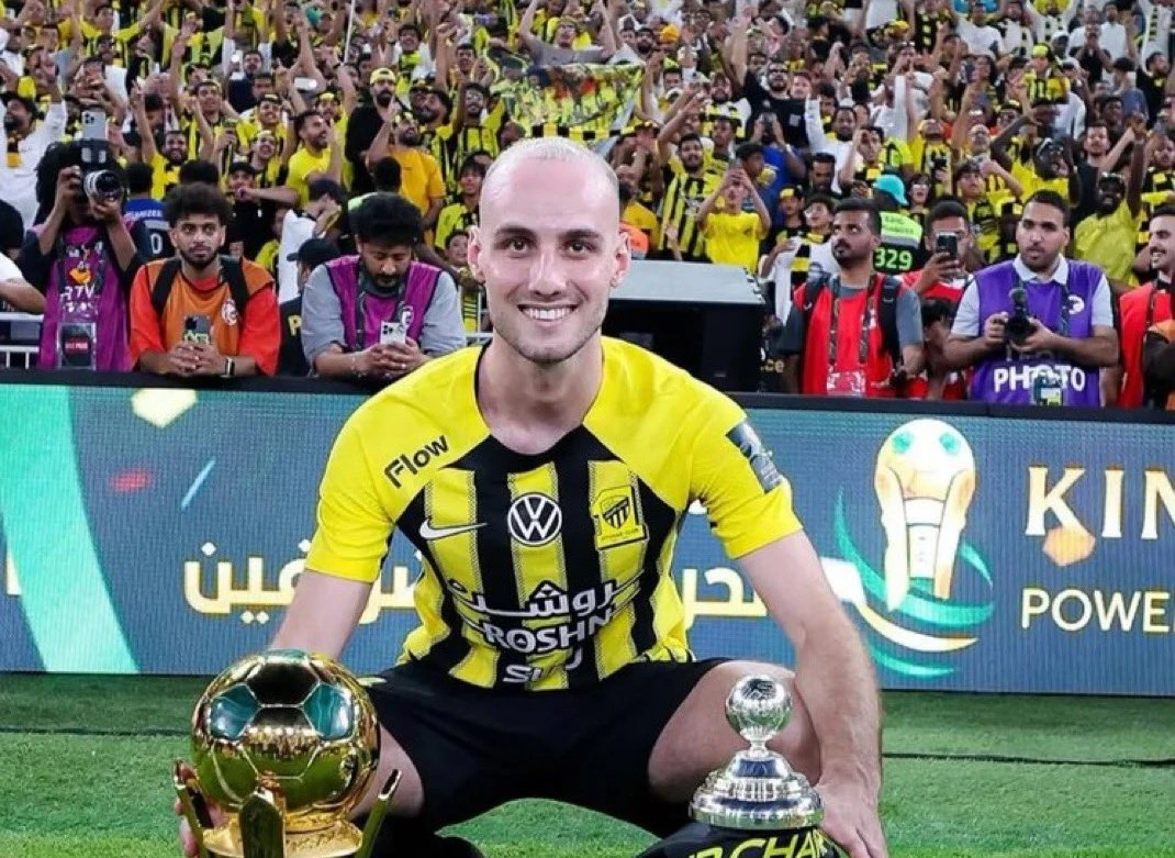 جنوى يفاوض الاتحاد لضم ماريو ميتاي