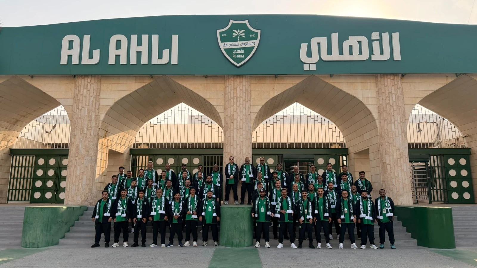 مدرج "الملكي" يرافق الأهلي إلى موقعة بريتوريا