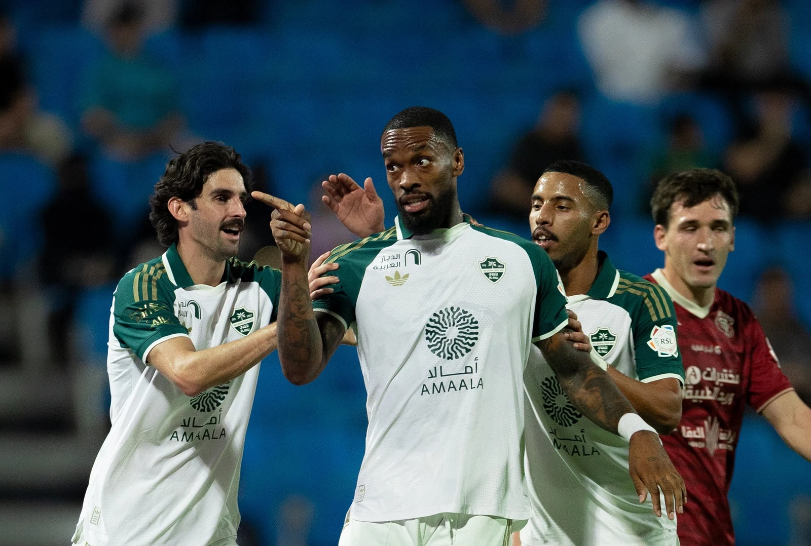 تشكيل الأهلي المتوقع أمام الهلال في كلاسيكو روشن