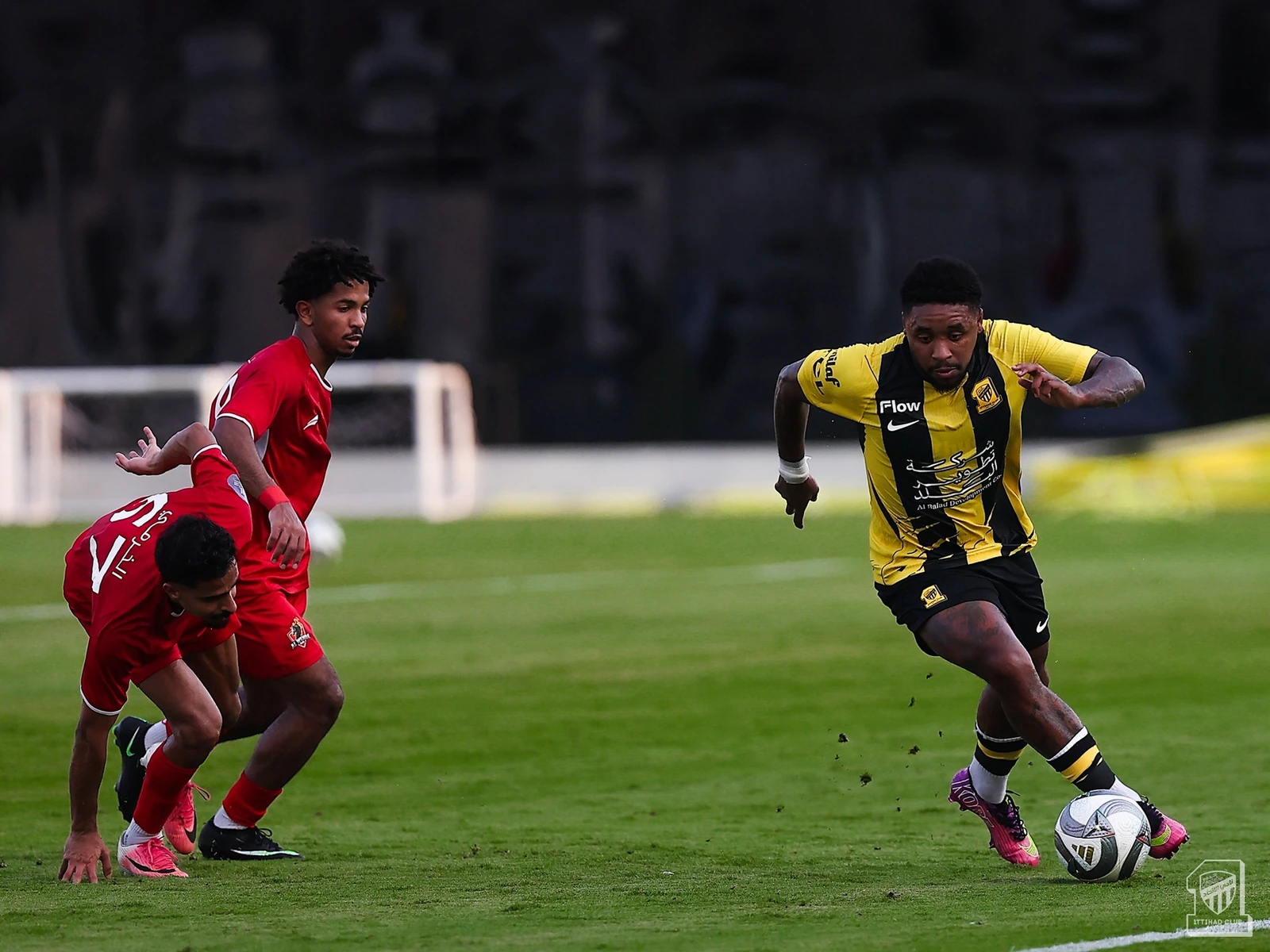 قبل الهلال.. الاتحاد يكتسح الوحدة ودياً 